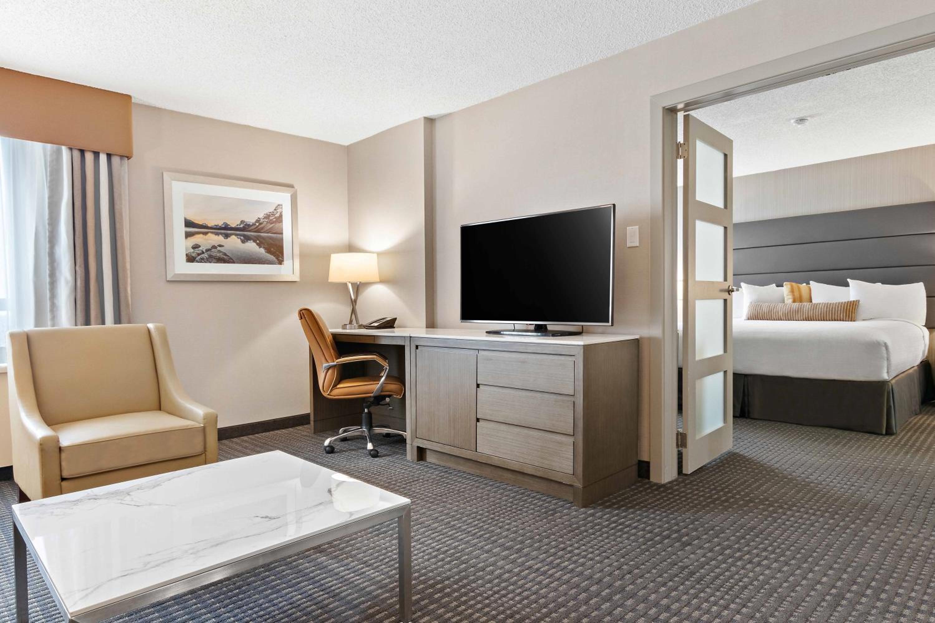 Two-Bedrooms King Suite - Photo 5