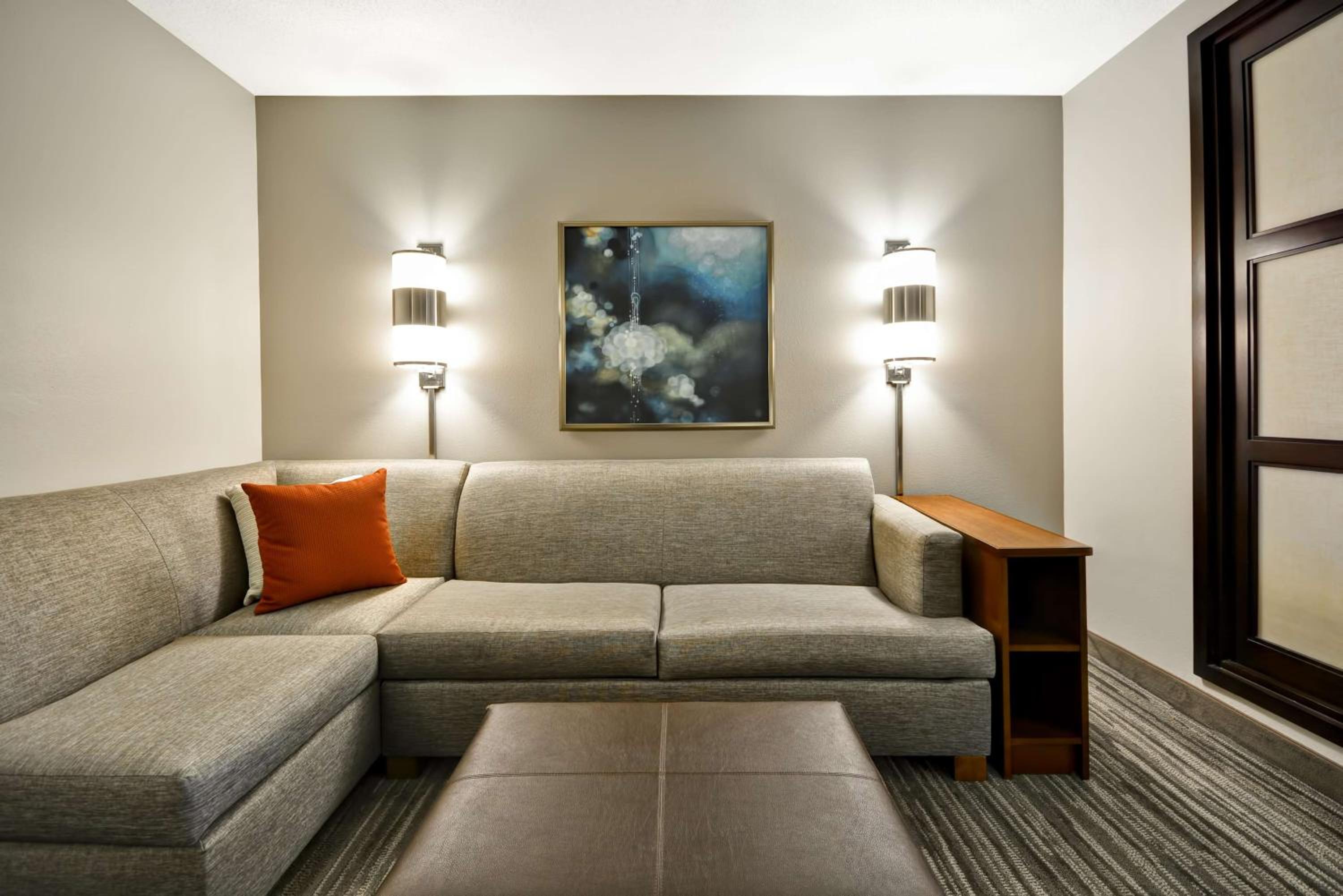 Double Room with Two Double Beds and Sofa Bed - Photo 5