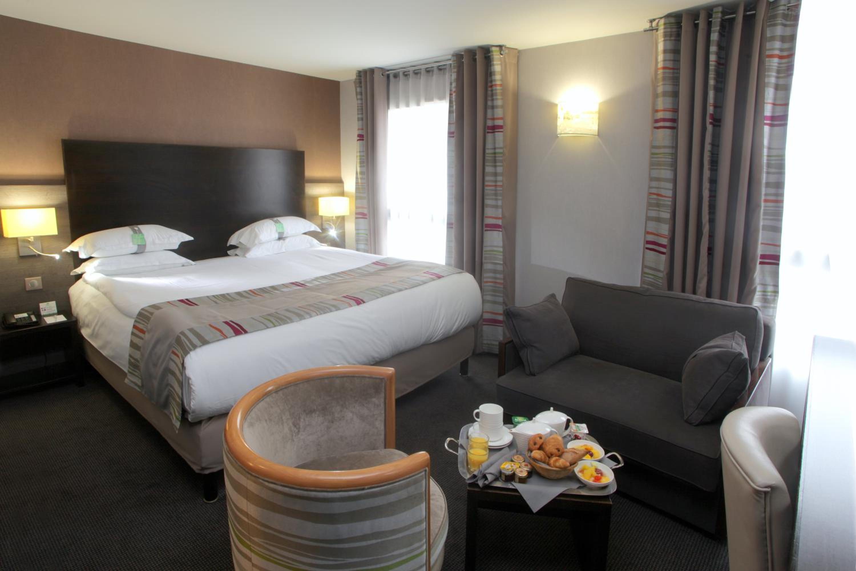 Premium King Room