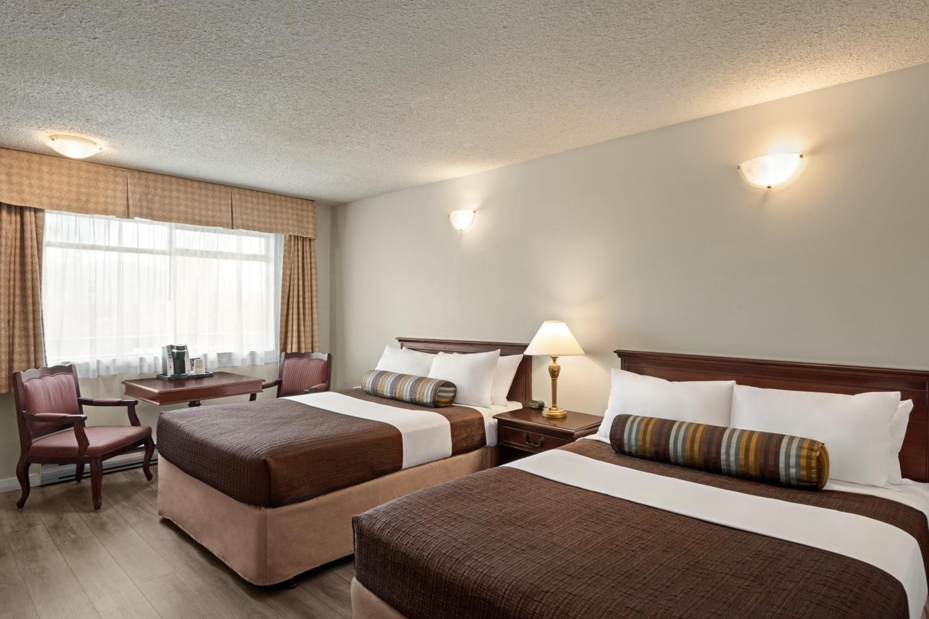 Deluxe Queen Room With Two Queen Beds, Non-Smoking  photo 1