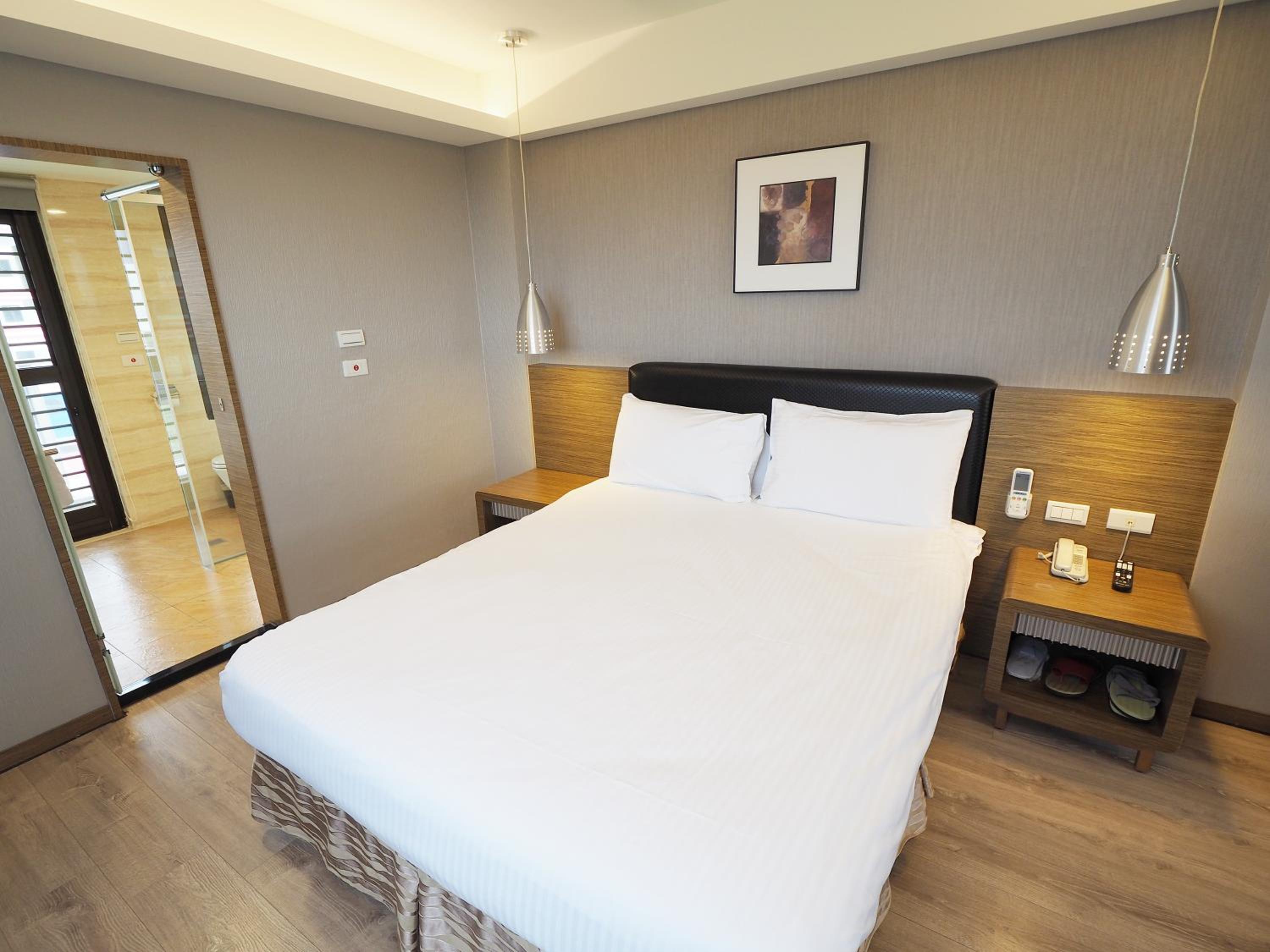 Double Room with Sea View - Photo 2