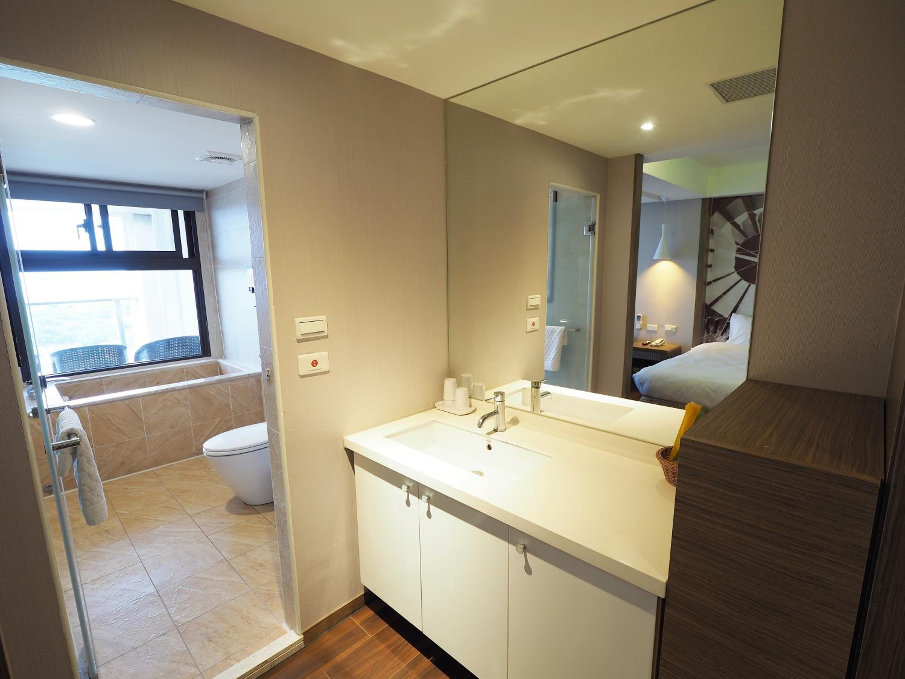 Triple Room with Sea View - Photo 8