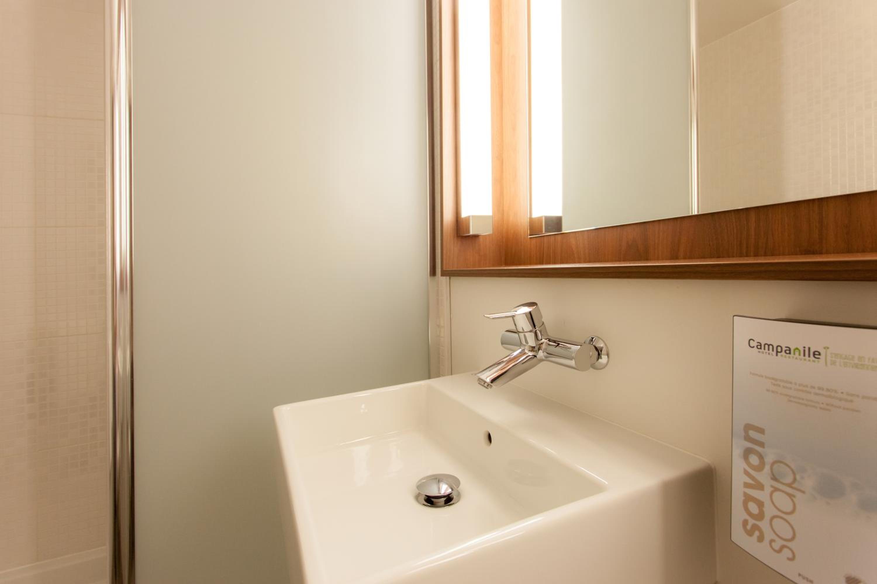 Standard Twin Room - Photo 5