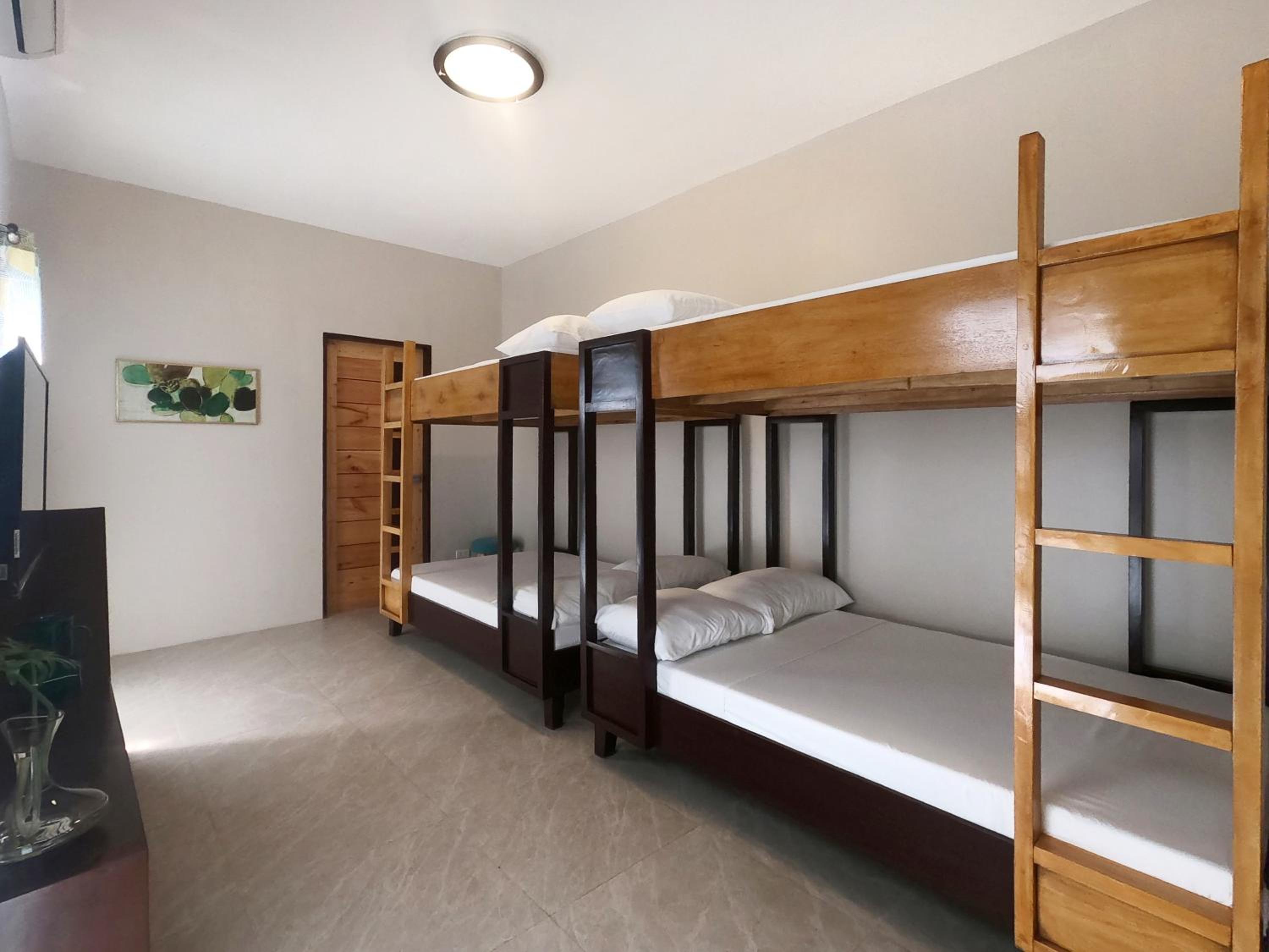 Deluxe Family Room - Photo 4