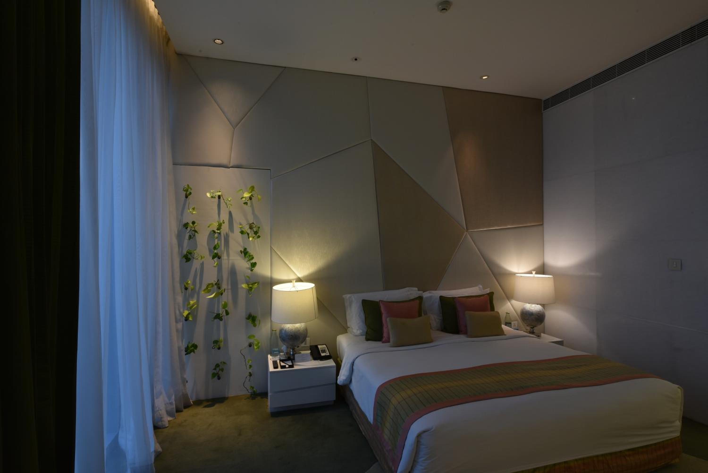 Suite thumbnail 6