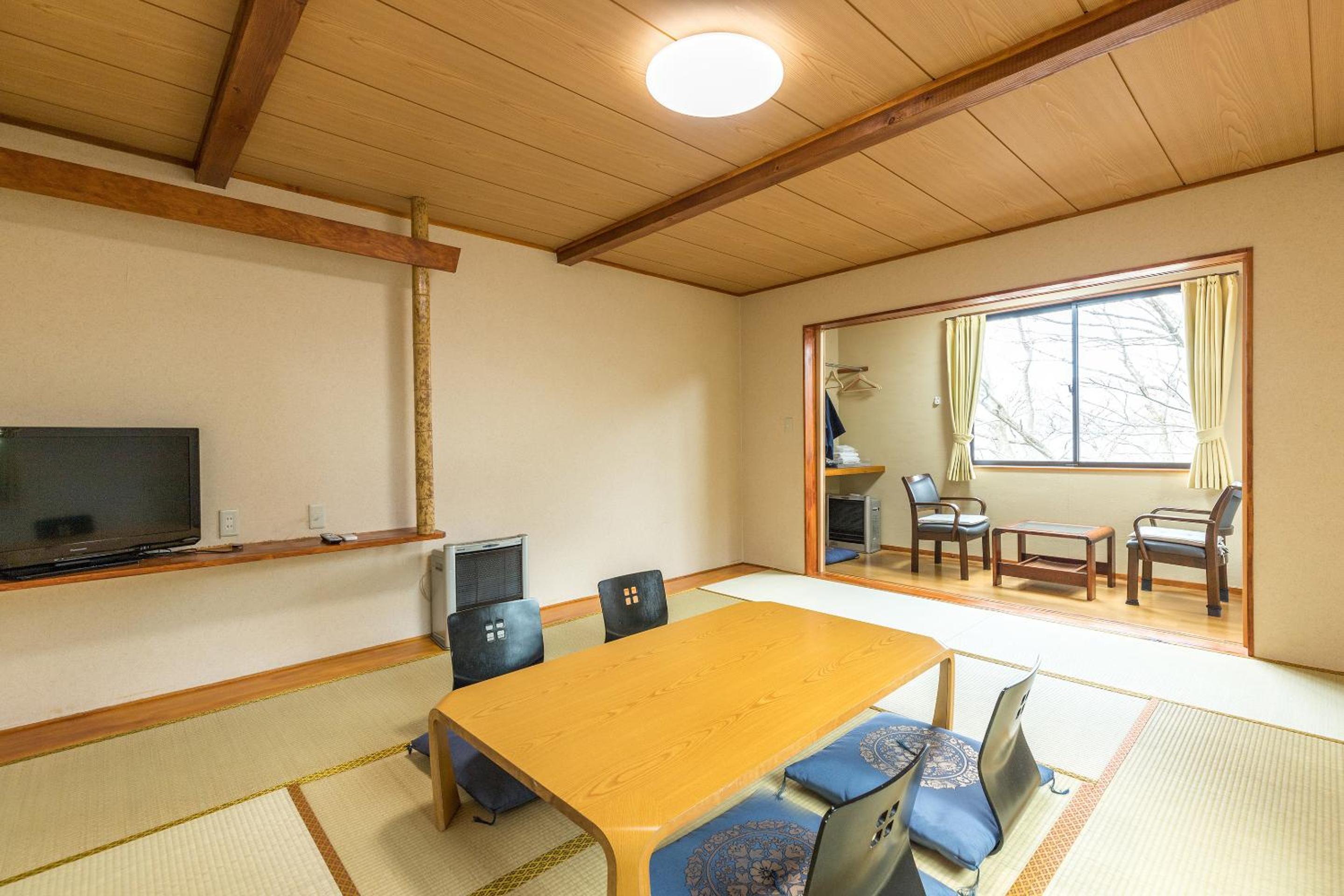 Japanese-Style Room