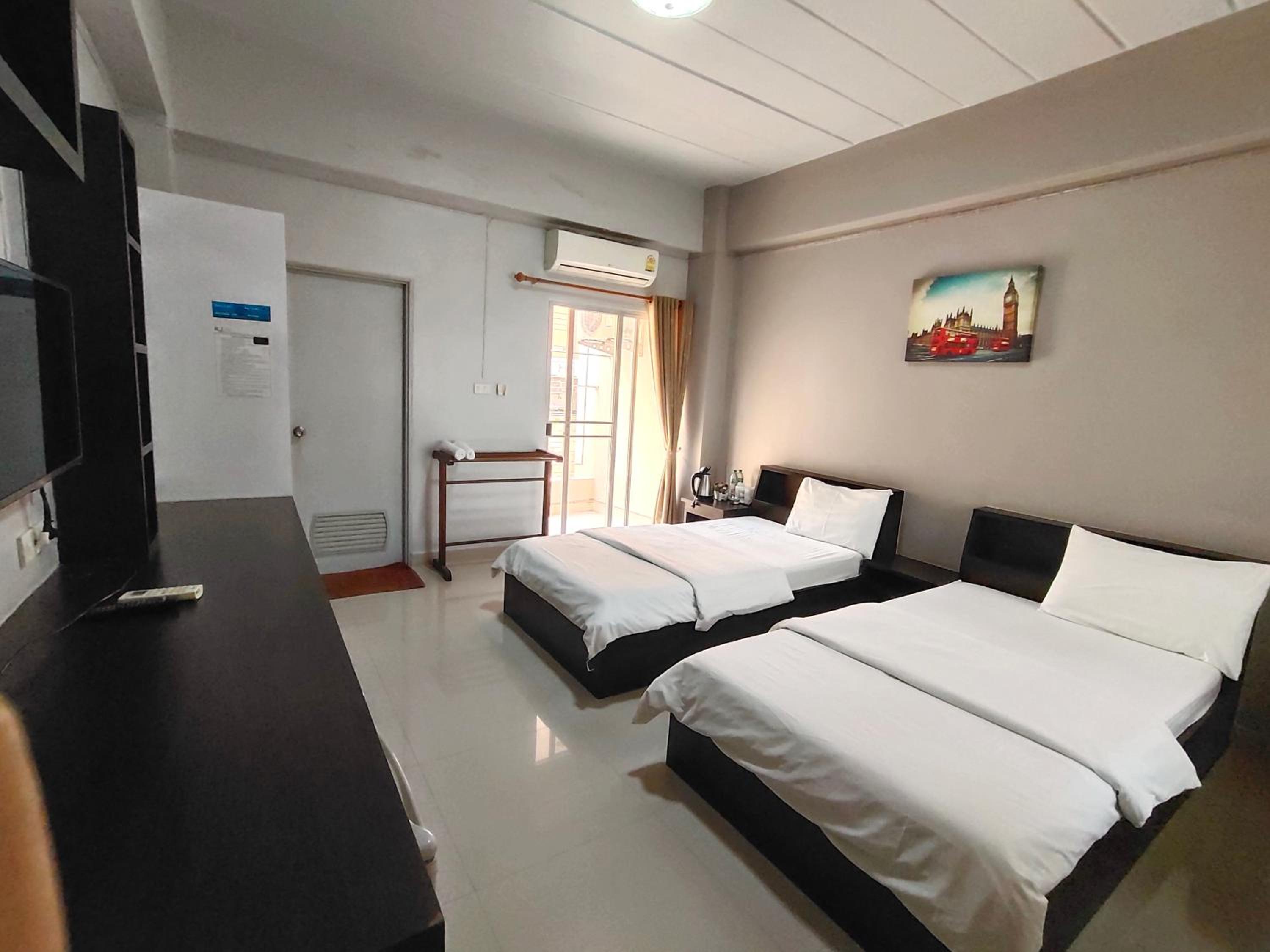 Apartment (2 Adults) photo 3