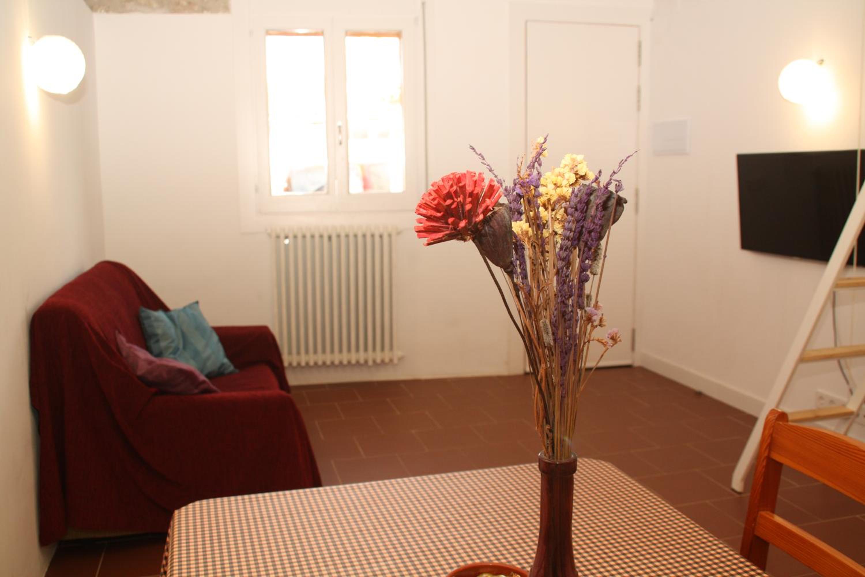 Two-Bedroom House - Photo 1