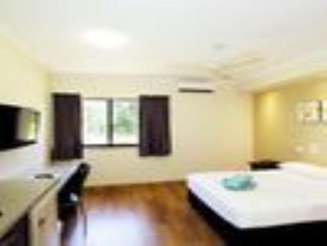 Deluxe Queen Room photo 3