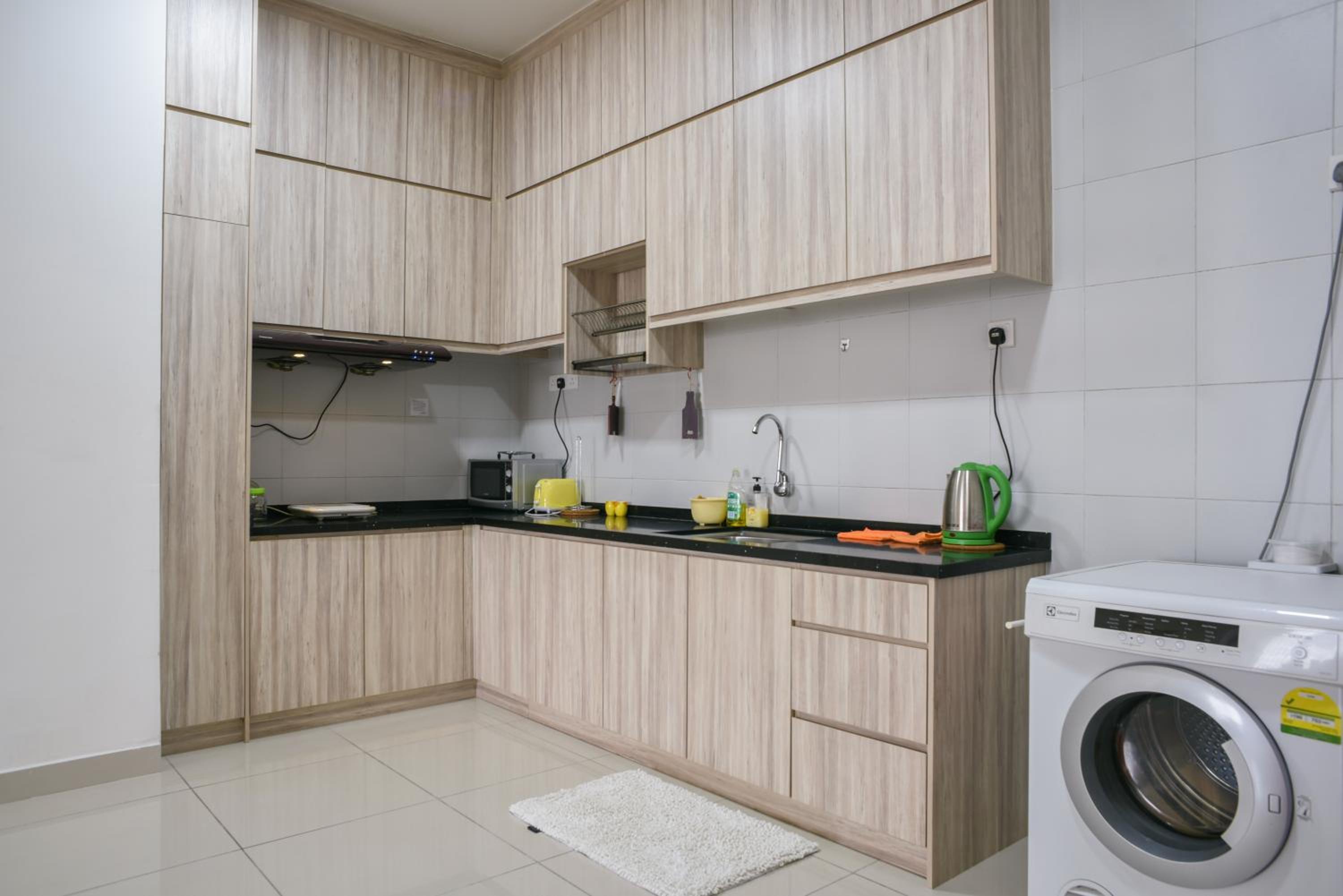 Studio Apartment photo 3