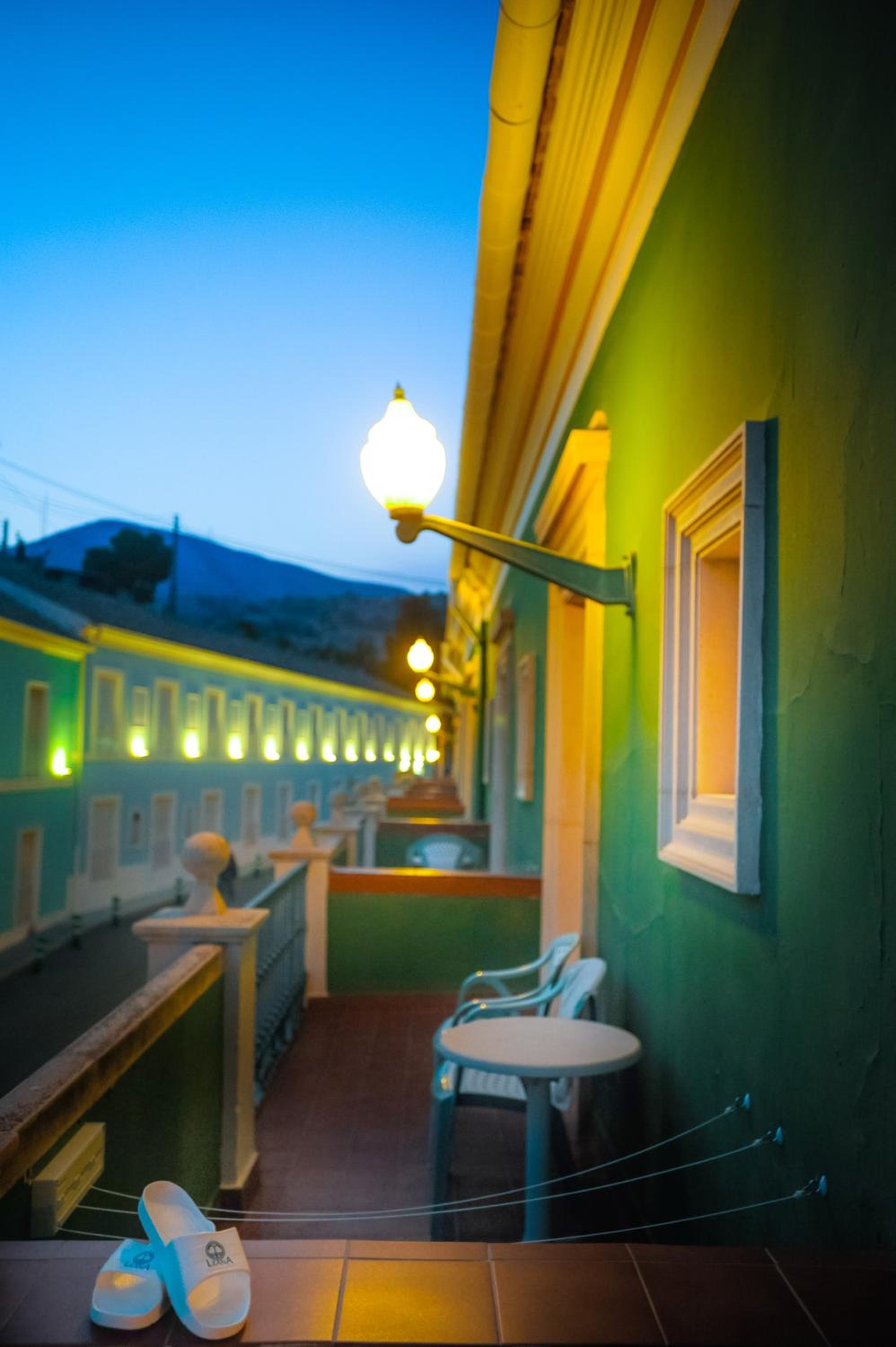 Twin Room with Terrace photo 3