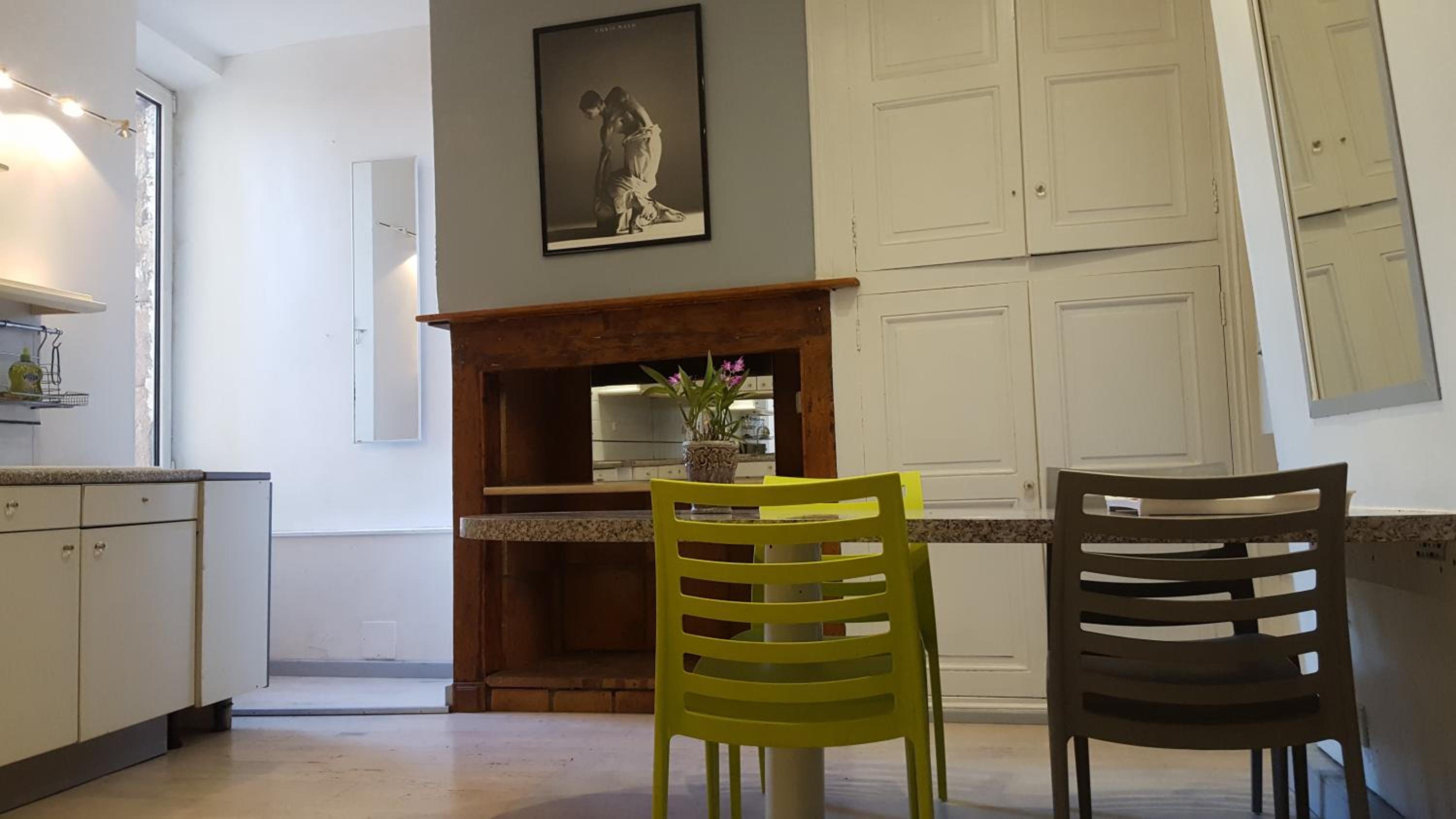 Apartment - Photo 19