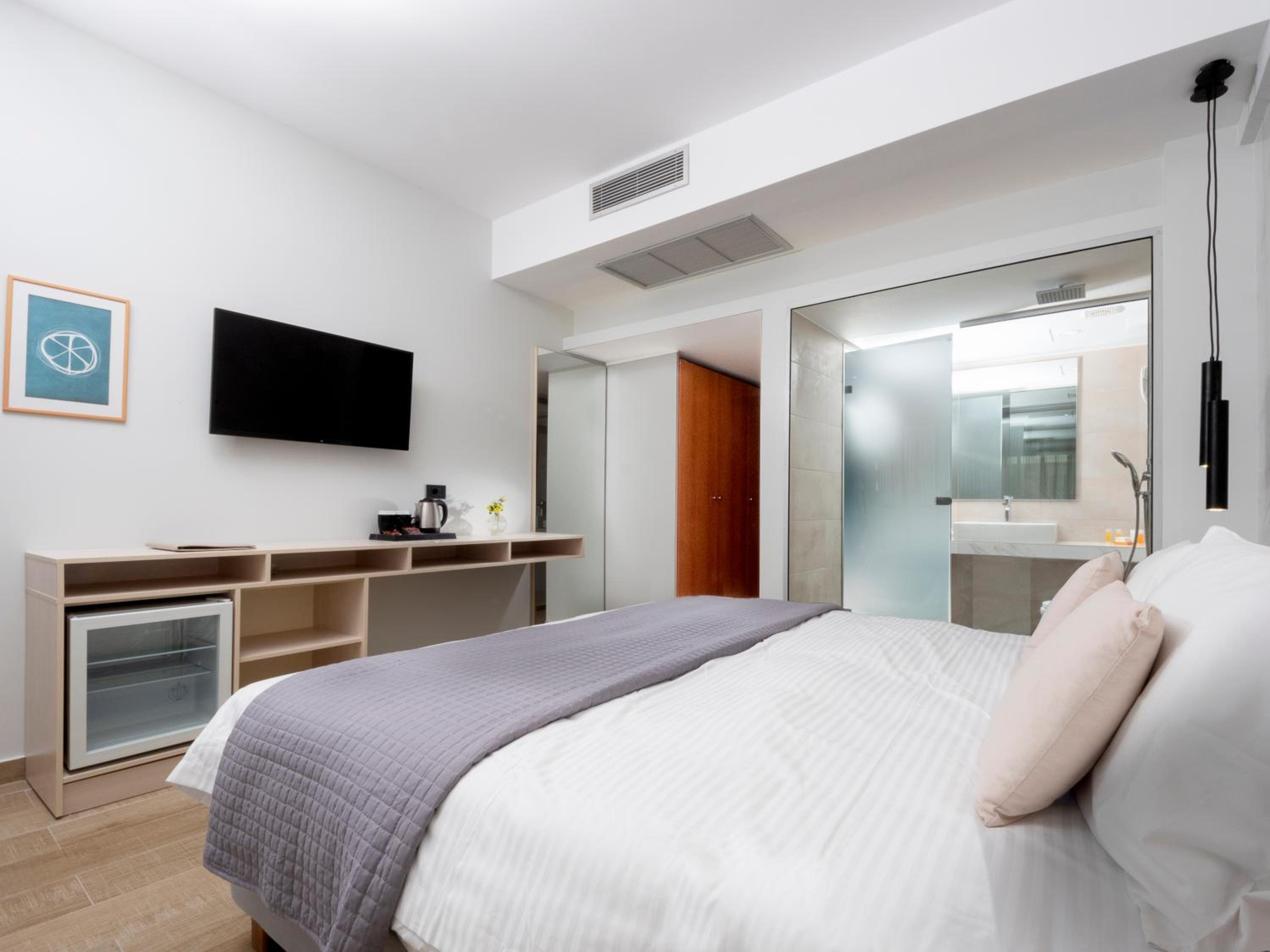 Deluxe Double Room - Photo 1