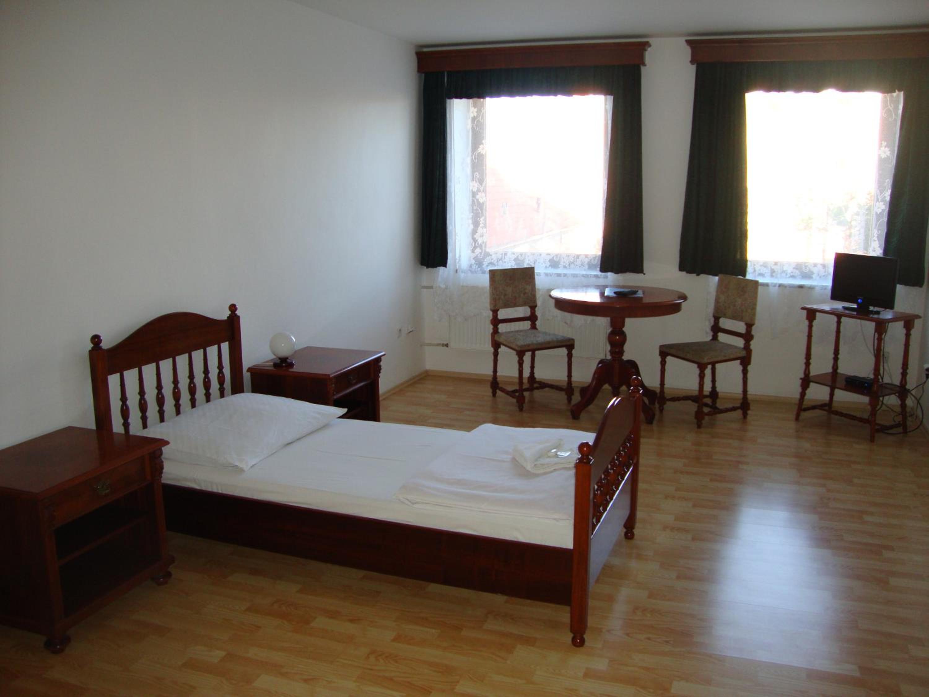 Single Room photo 1