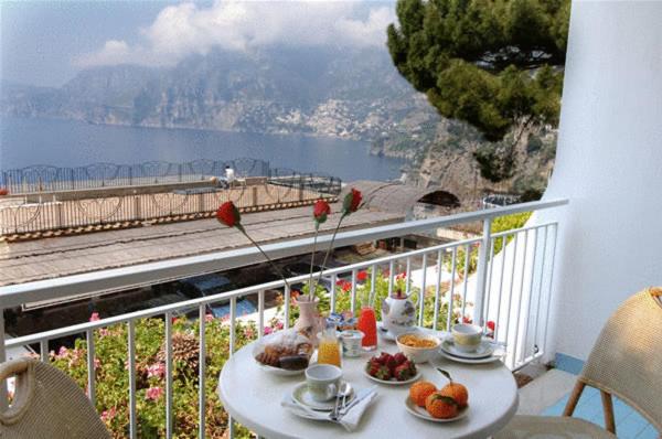 Double or Twin Room with Sea View - Photo 6
