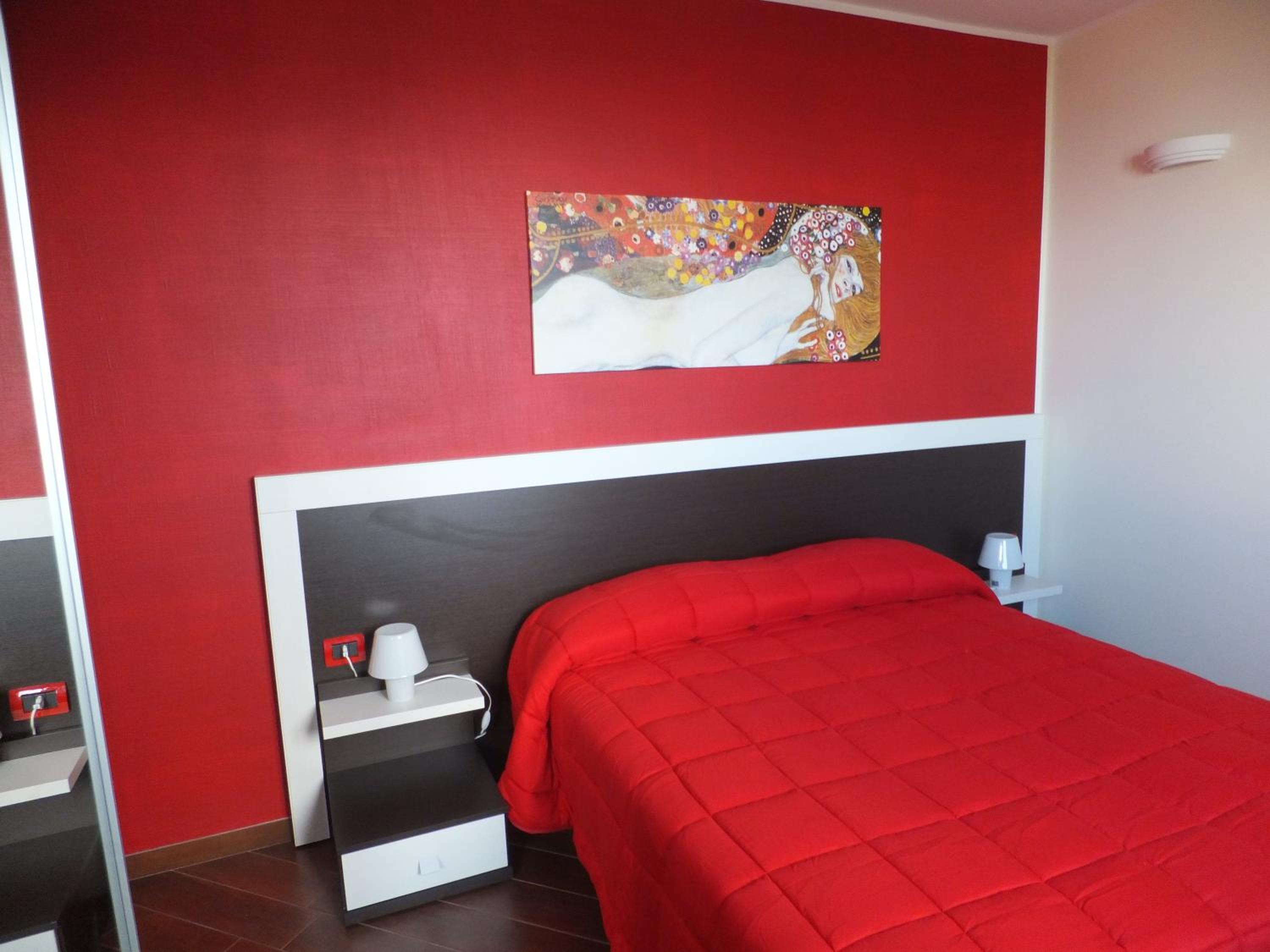 Two-Bedroom Apartment with Balcony photo 1