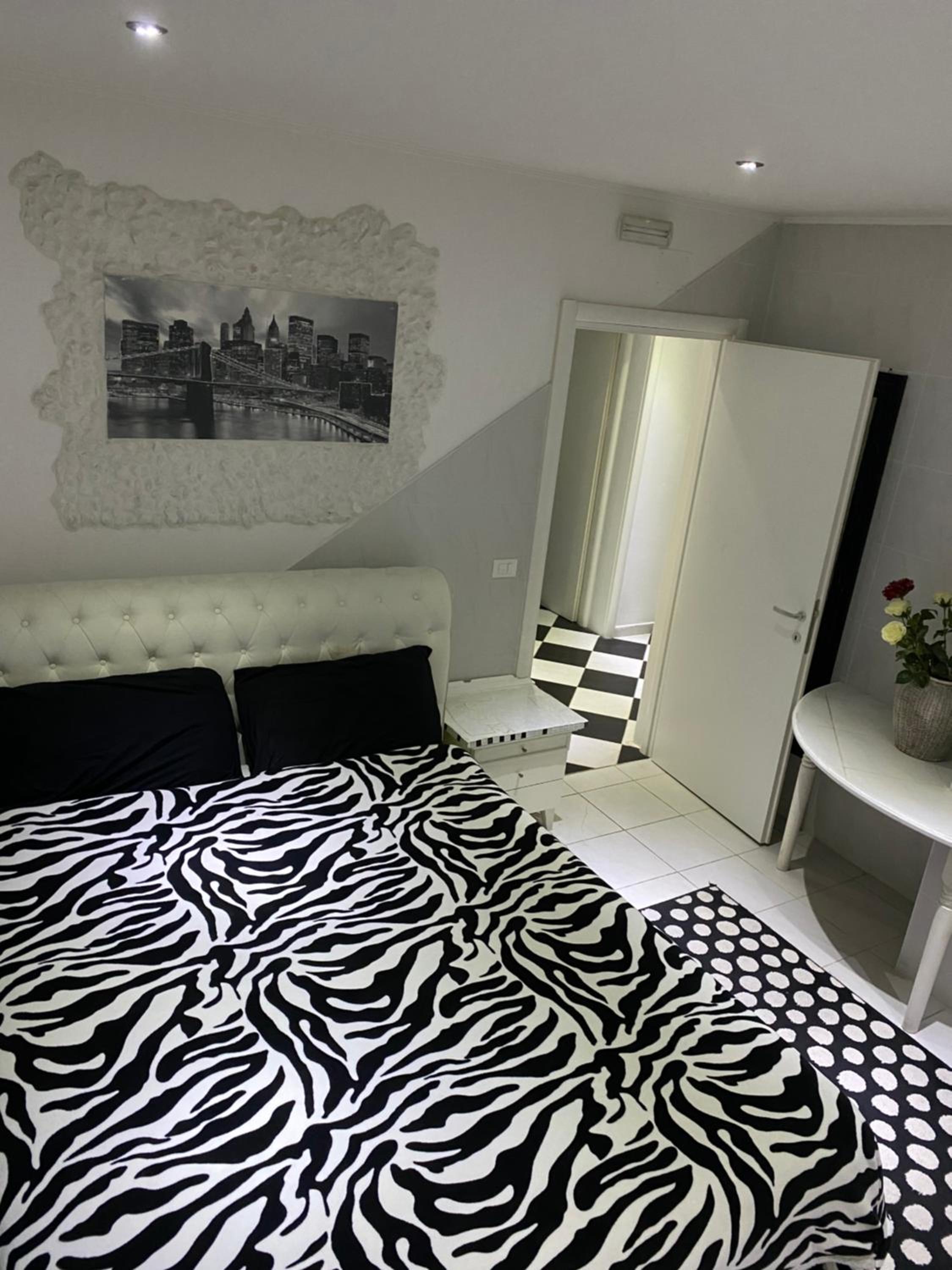 Deluxe Double Room with Shower photo 3