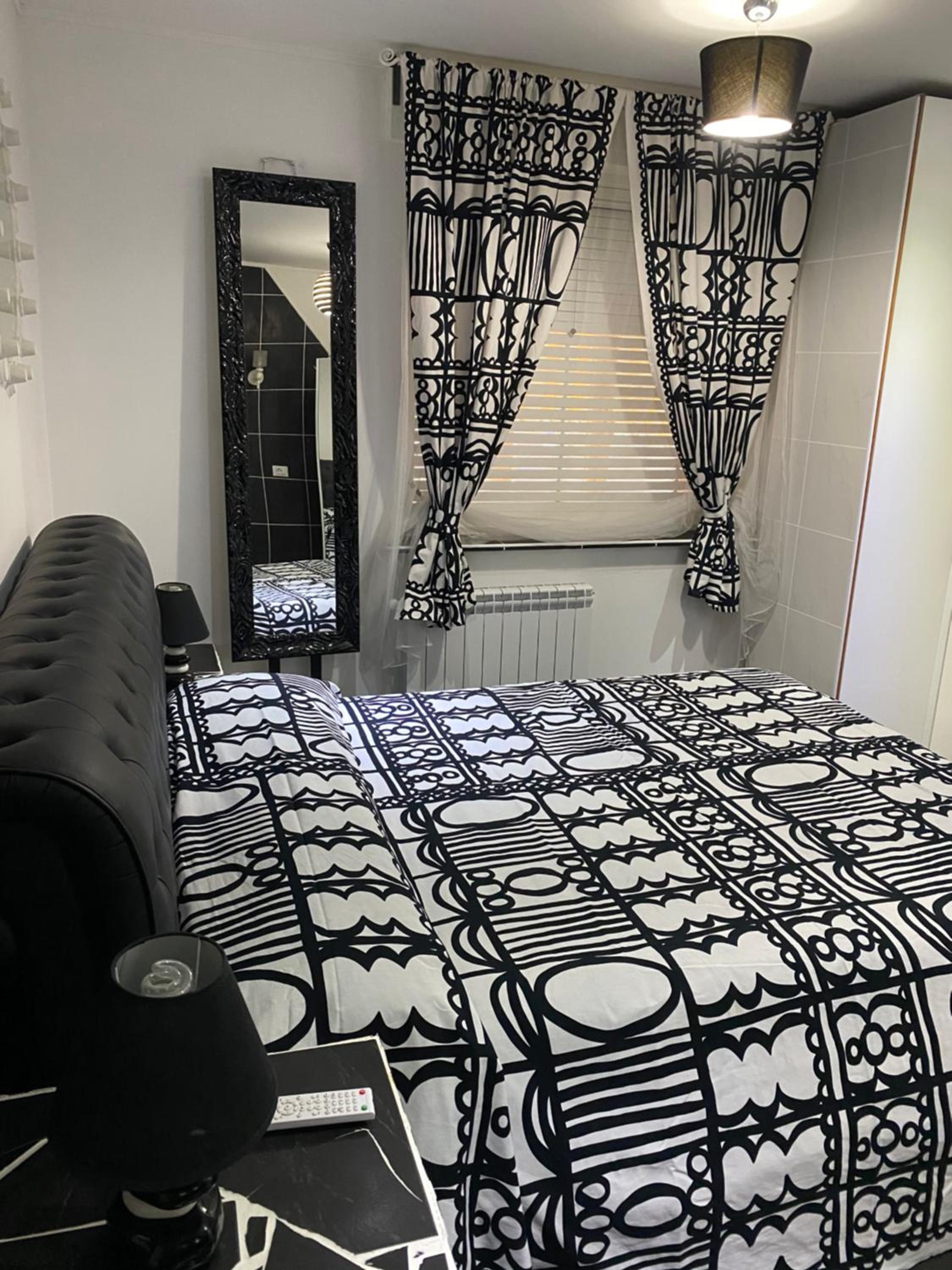 Double Room with Private External Bathroom photo 3