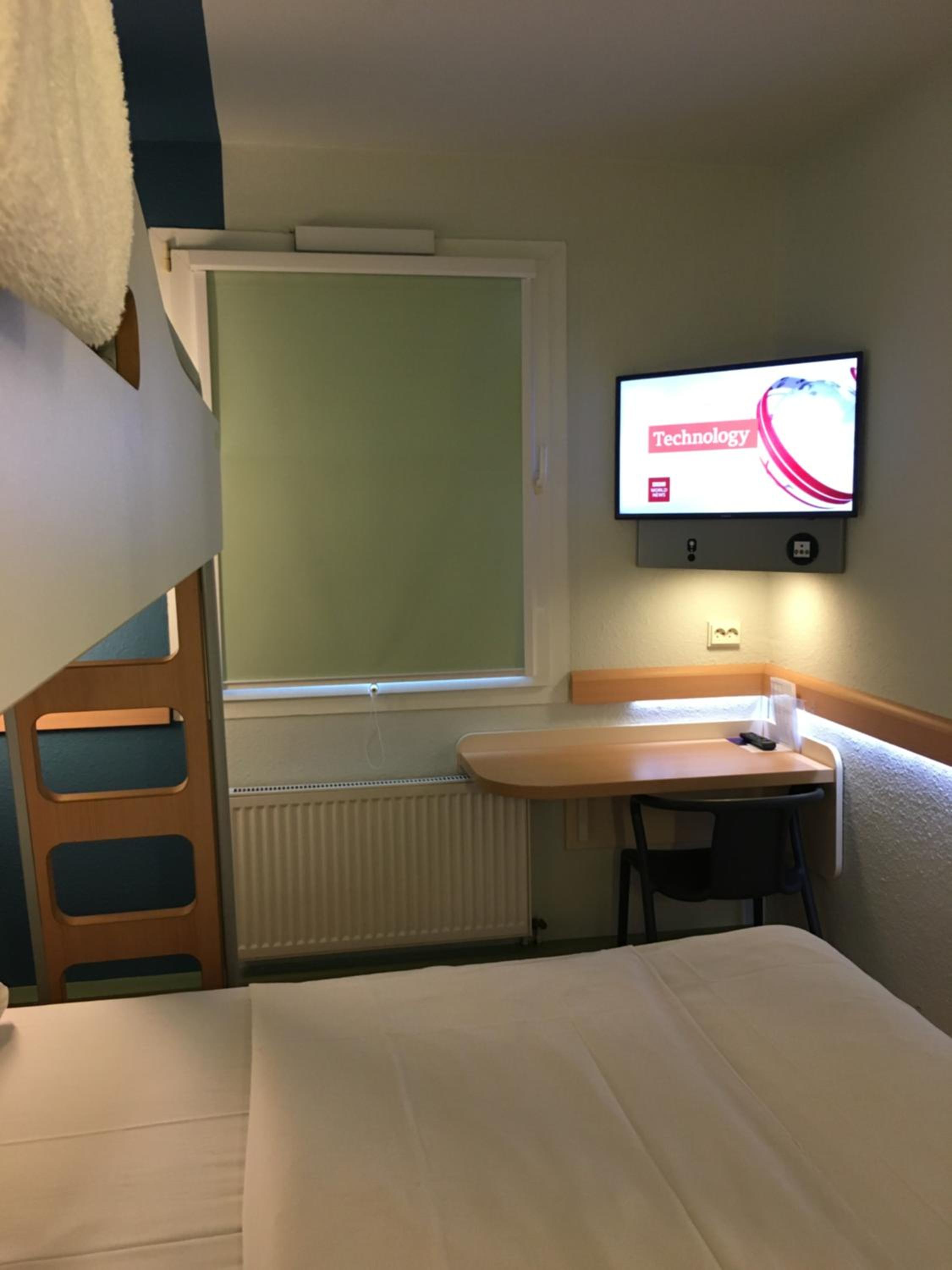 Standard Double Room - Photo 4
