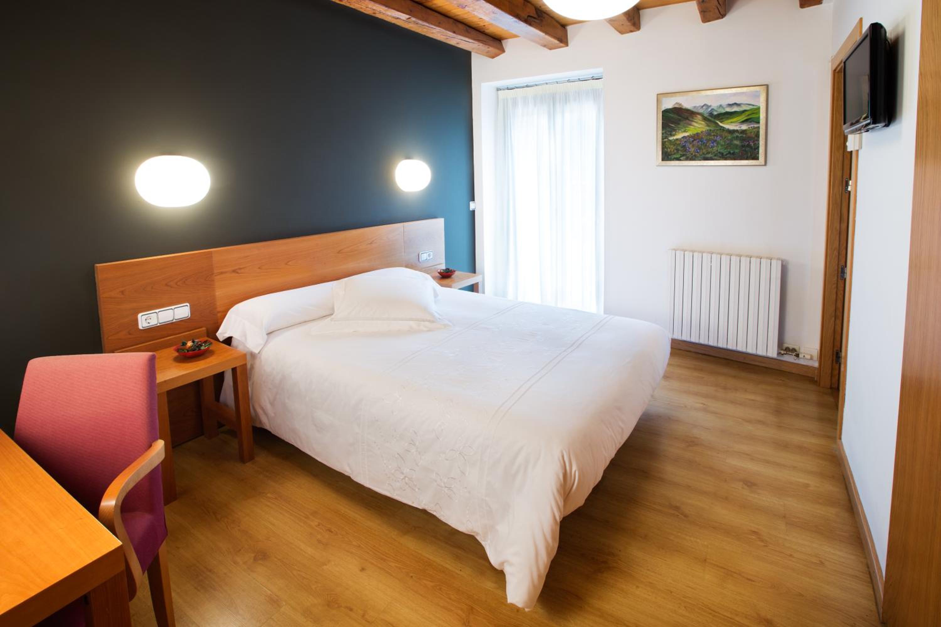 Double Room with Terrace - Photo 3