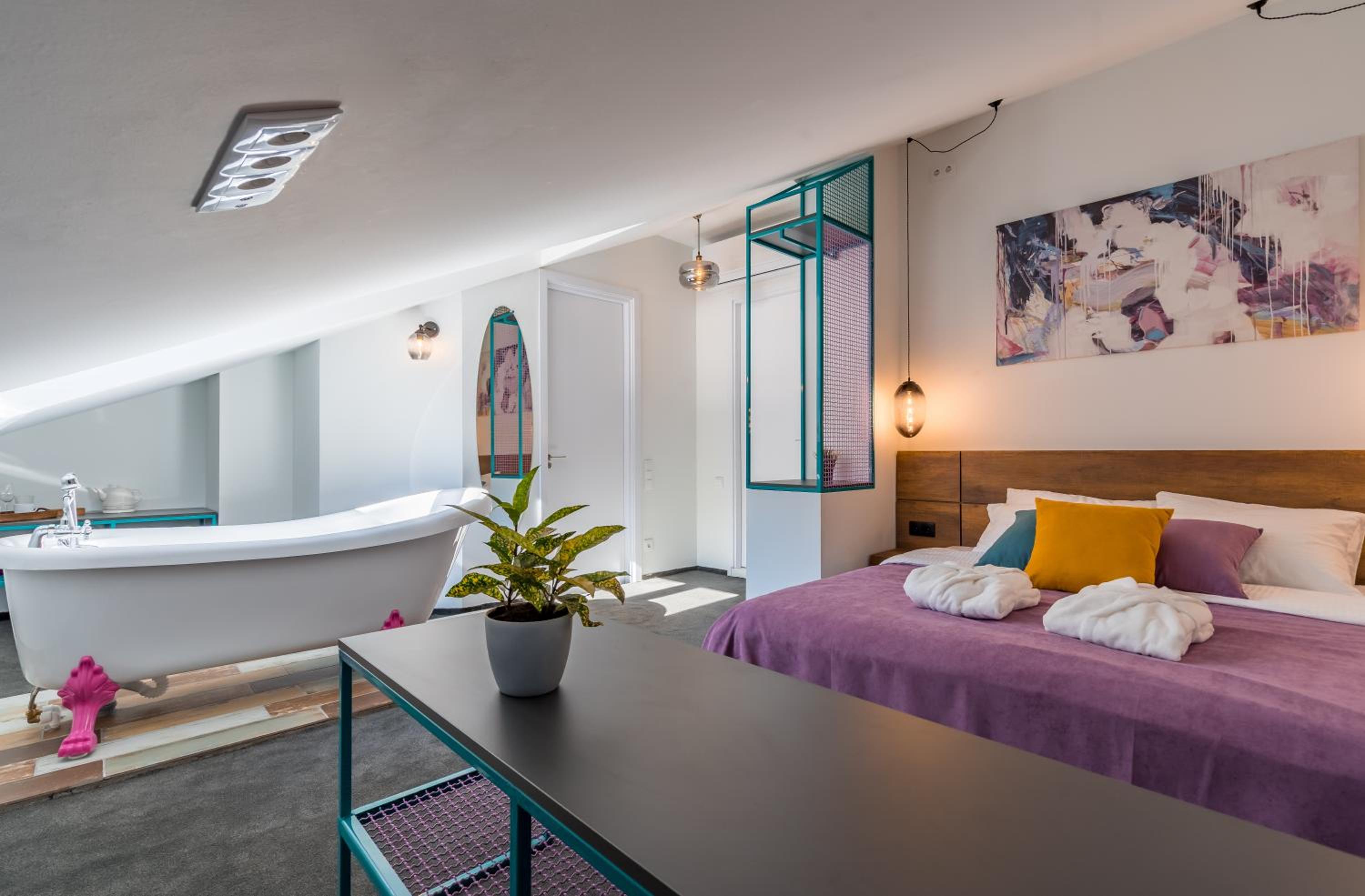 Deluxe Mansard Room with Bath