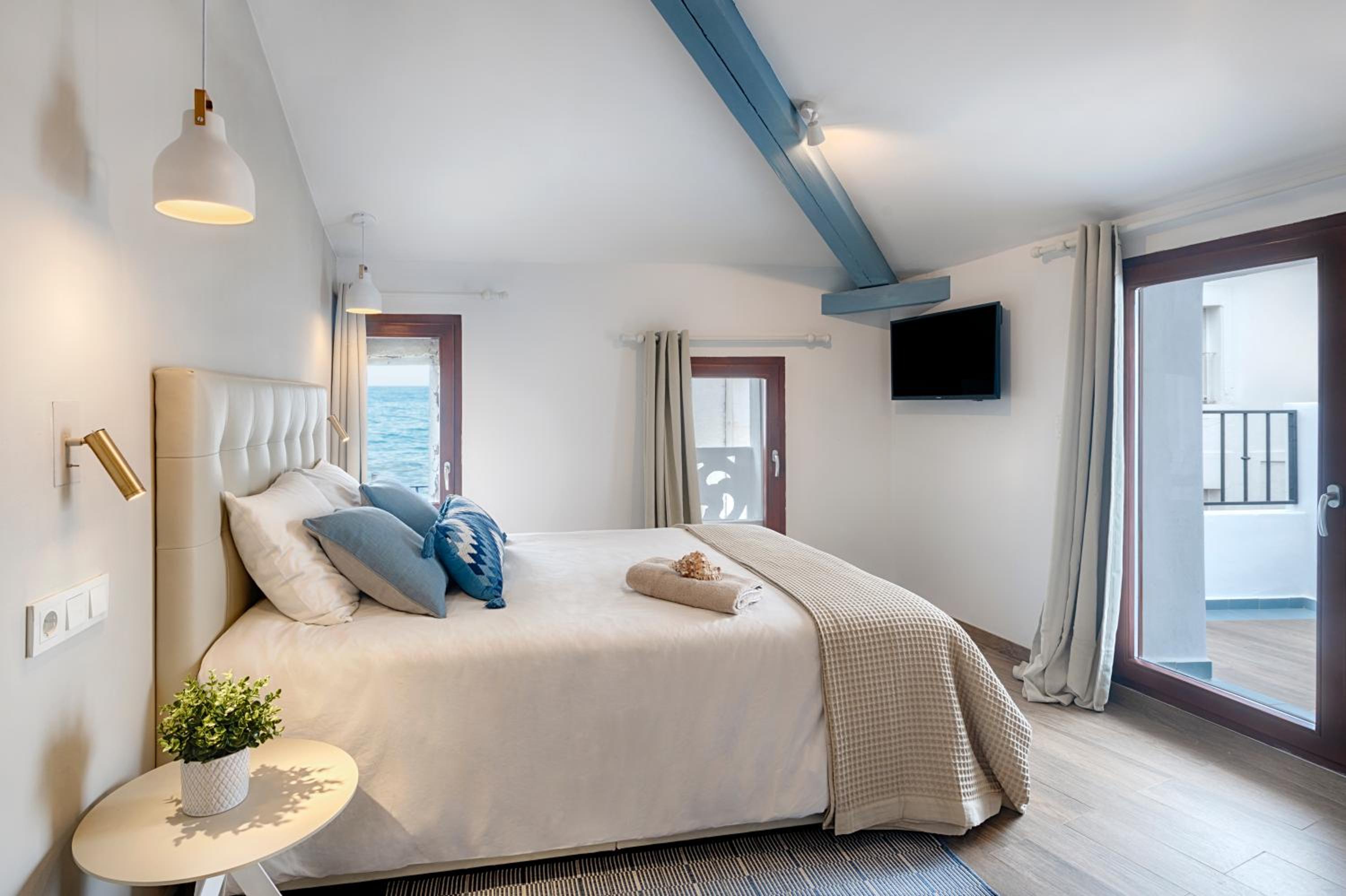Double Room with Terrace - Photo 2