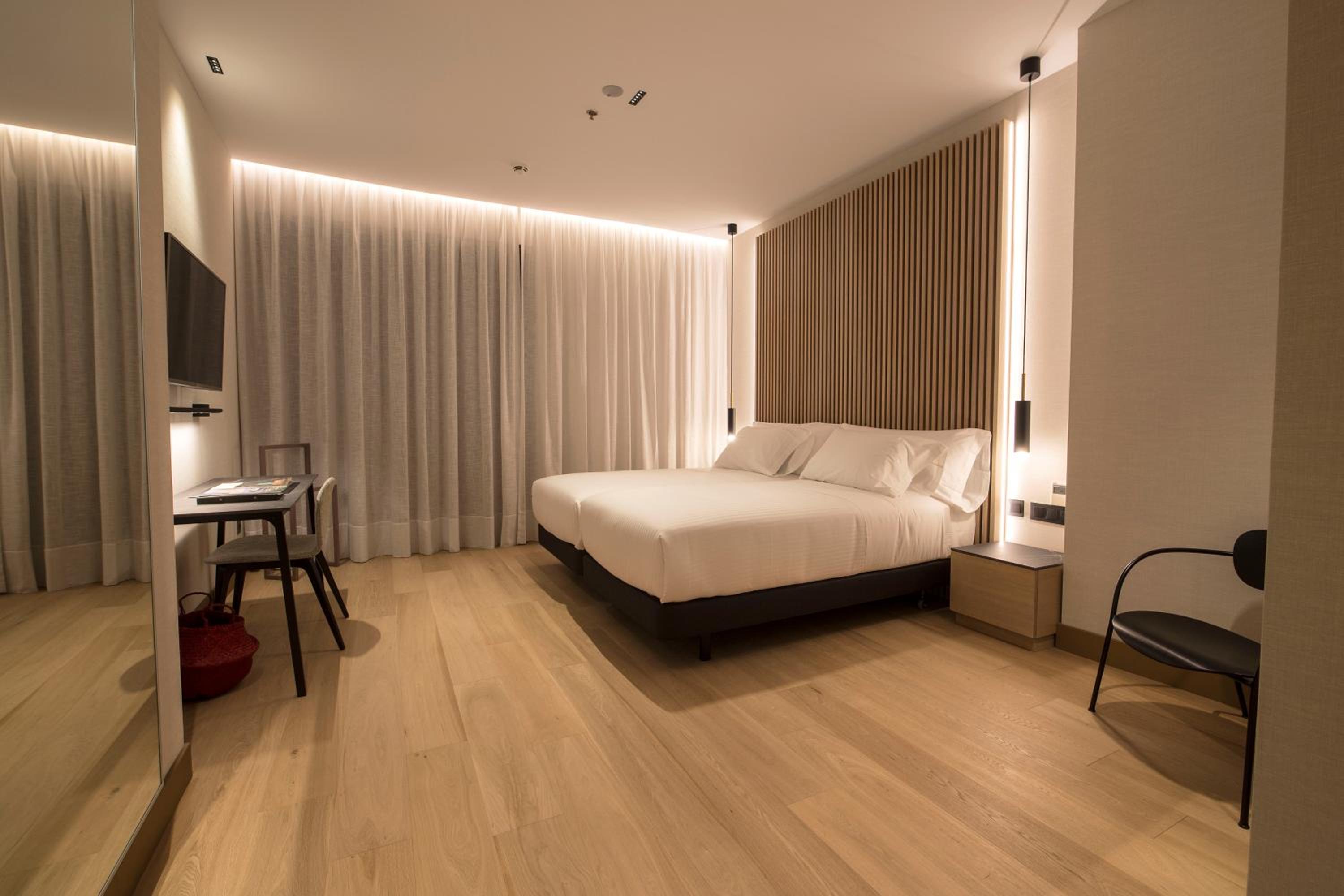 Twin Room - Photo 1