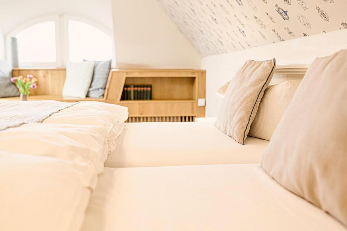 Double Room with Sea View - Photo 6