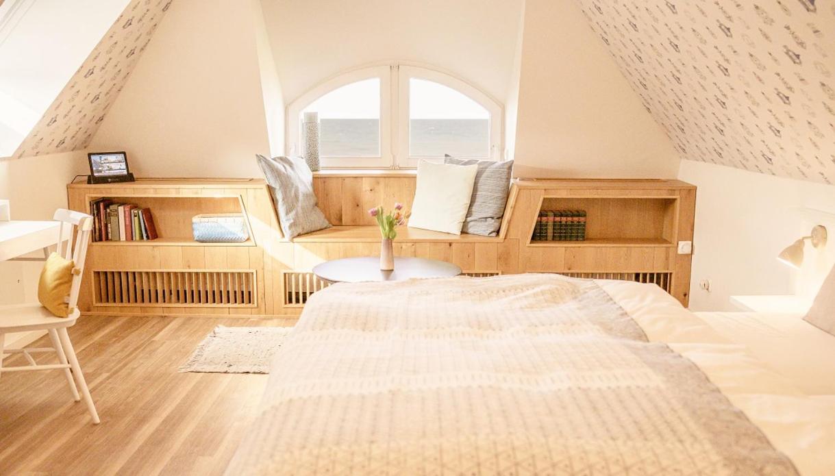 Double Room with Sea View - Photo 1