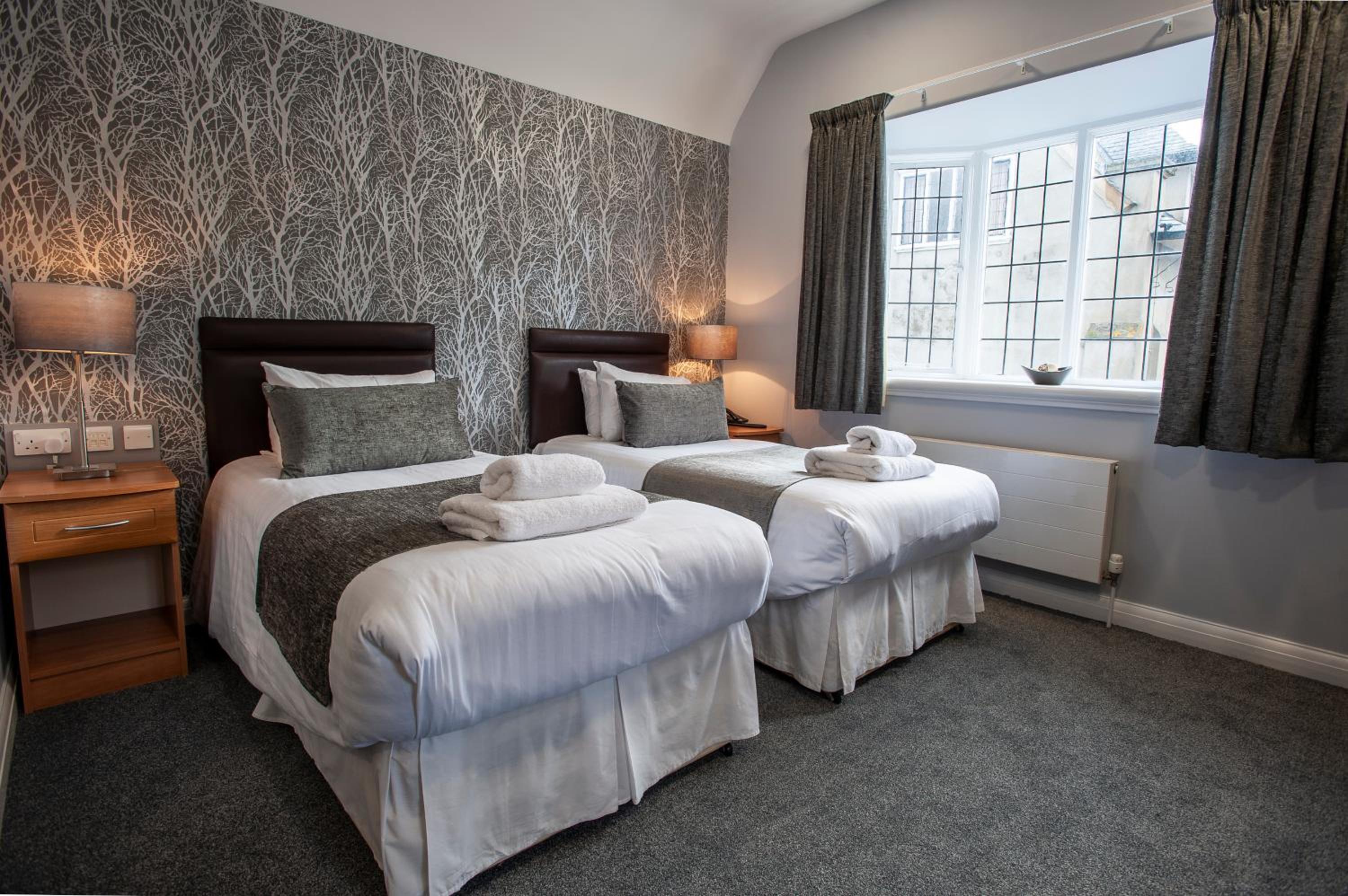 Executive Twin Room - Photo 9