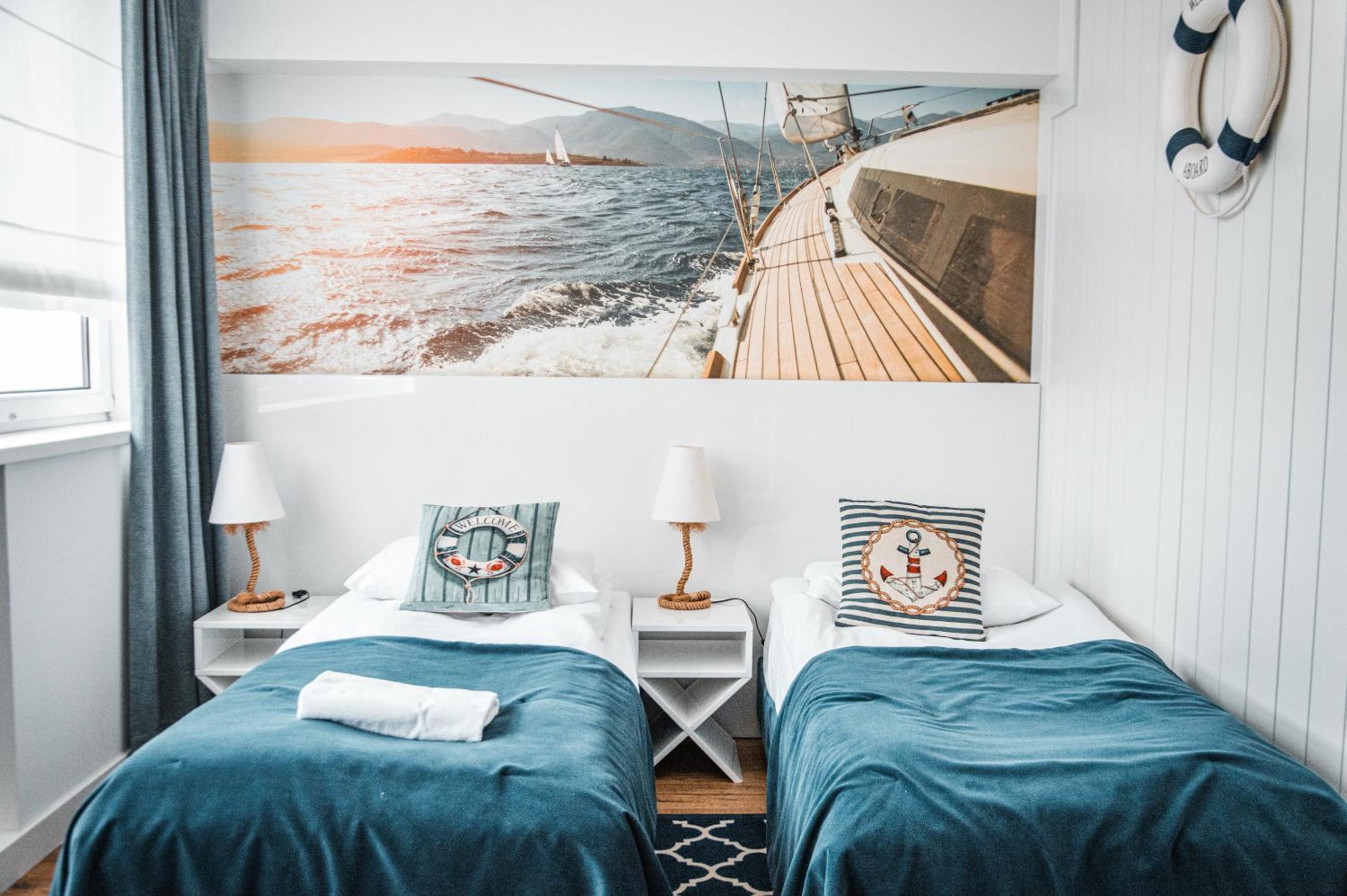 Standard King Room photo 2