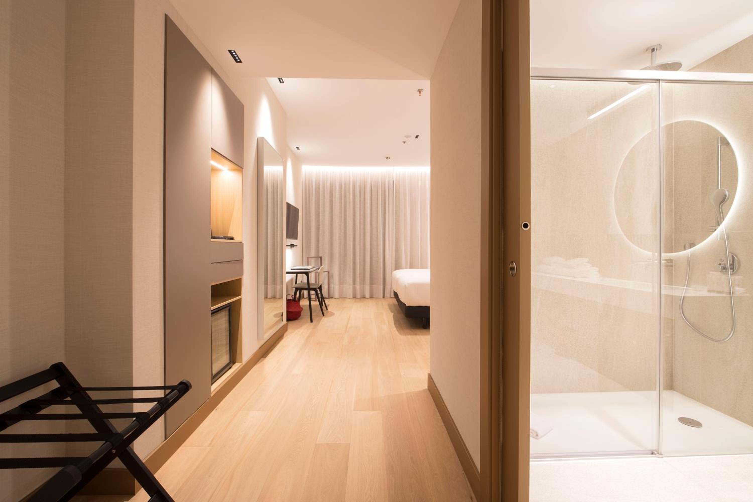 Twin Room - Photo 4