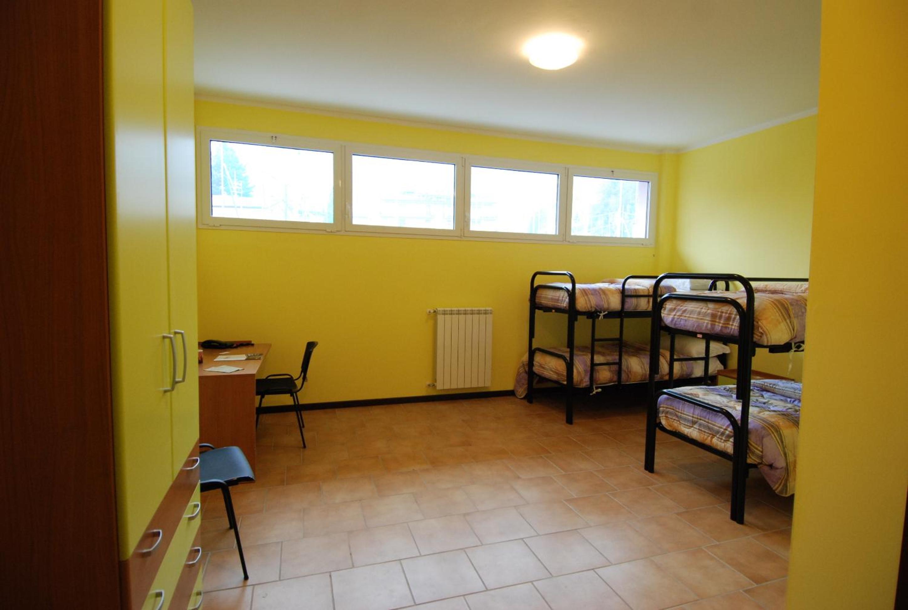 Quadruple Room - Photo 2