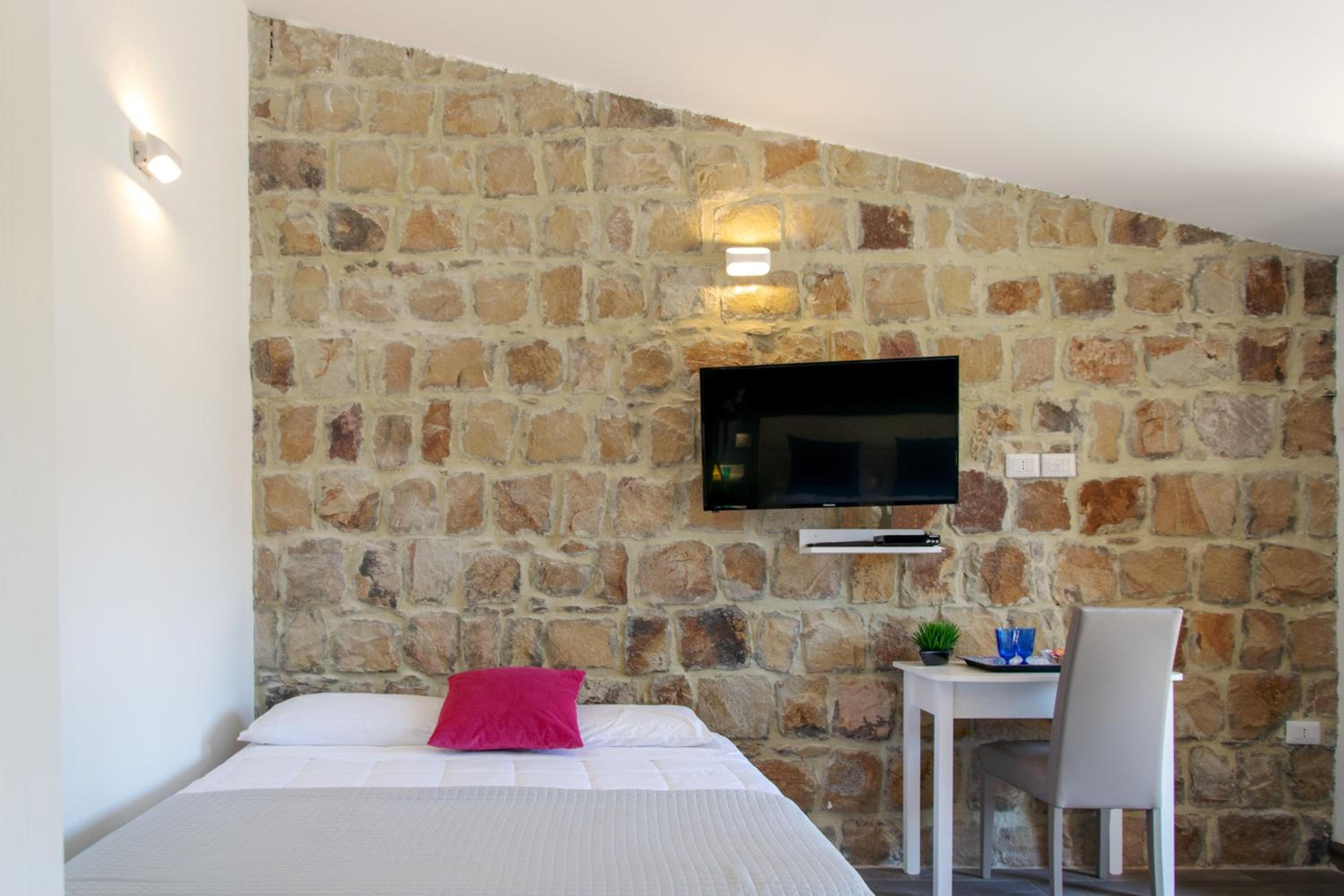 Quadruple Room with Private Bathroom