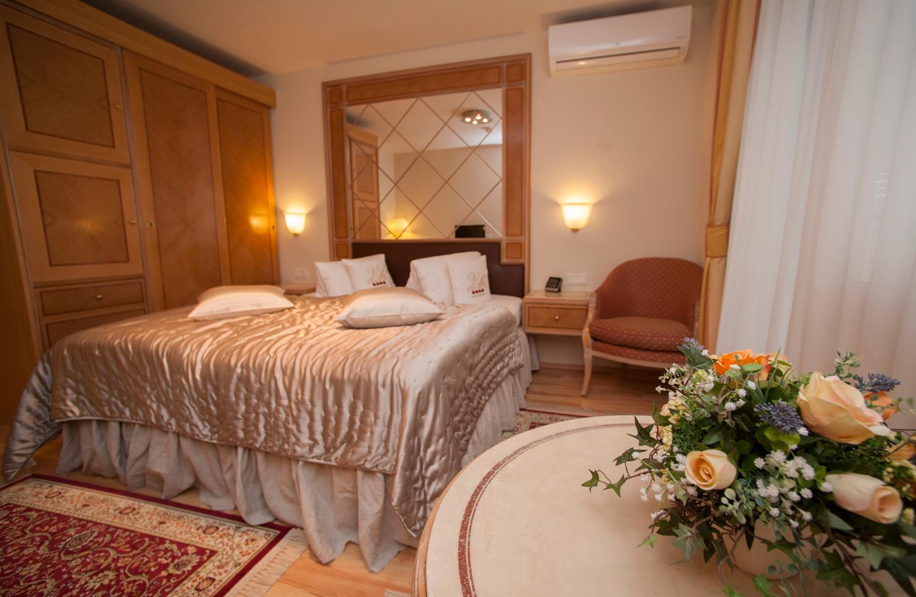 Standard Double Room photo 2