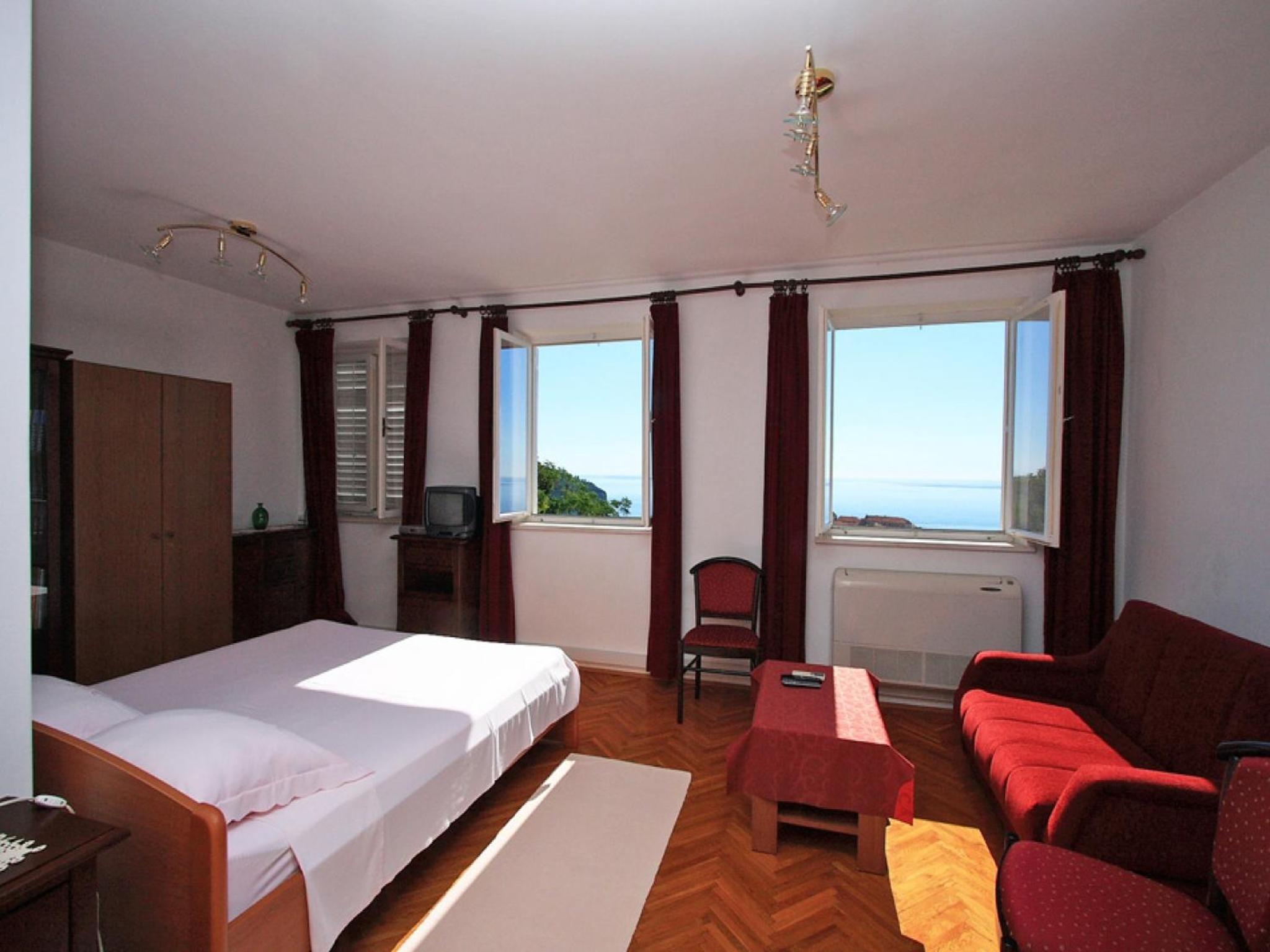 Double Room with Private External Bathroom