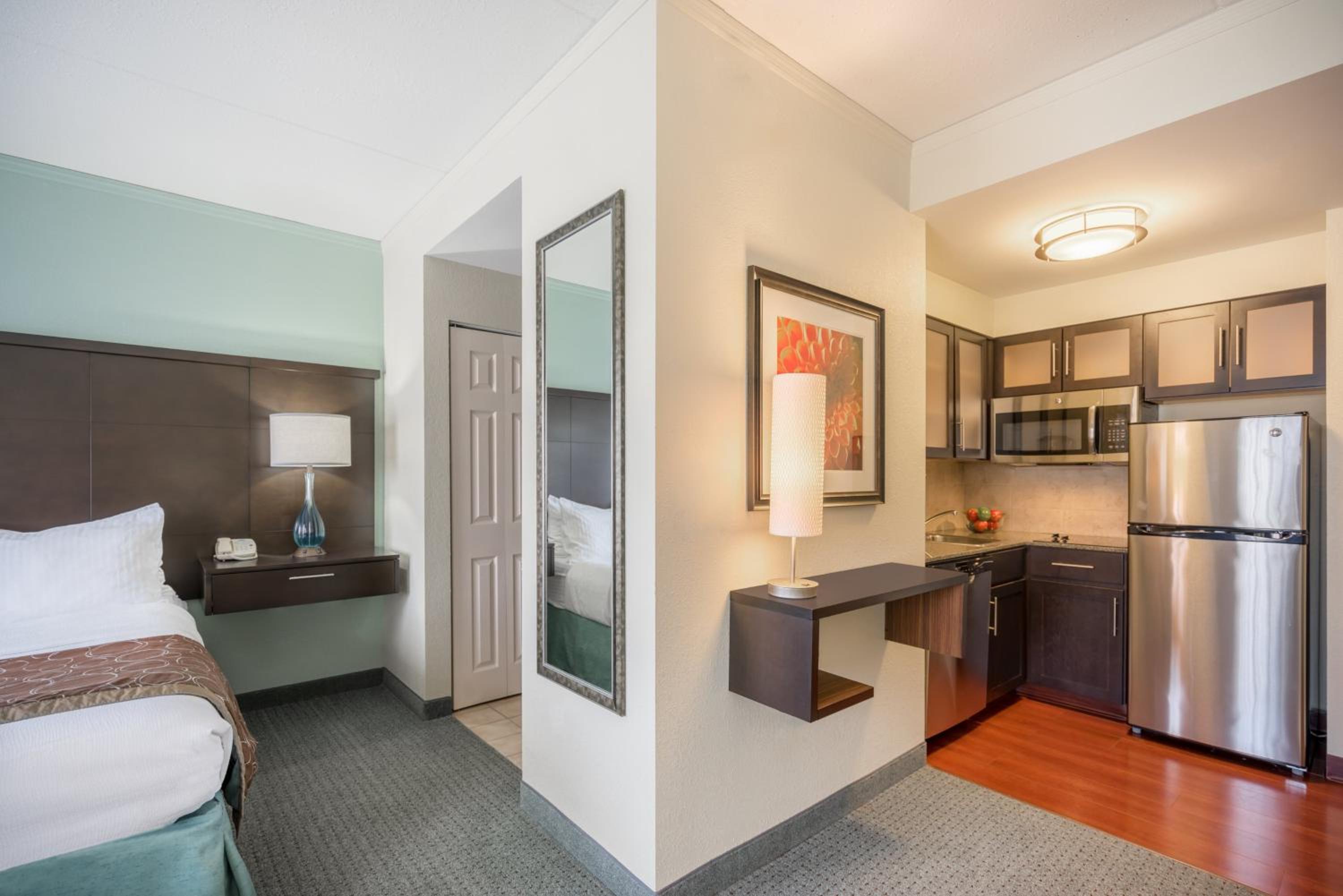 Standard Room - Photo 1