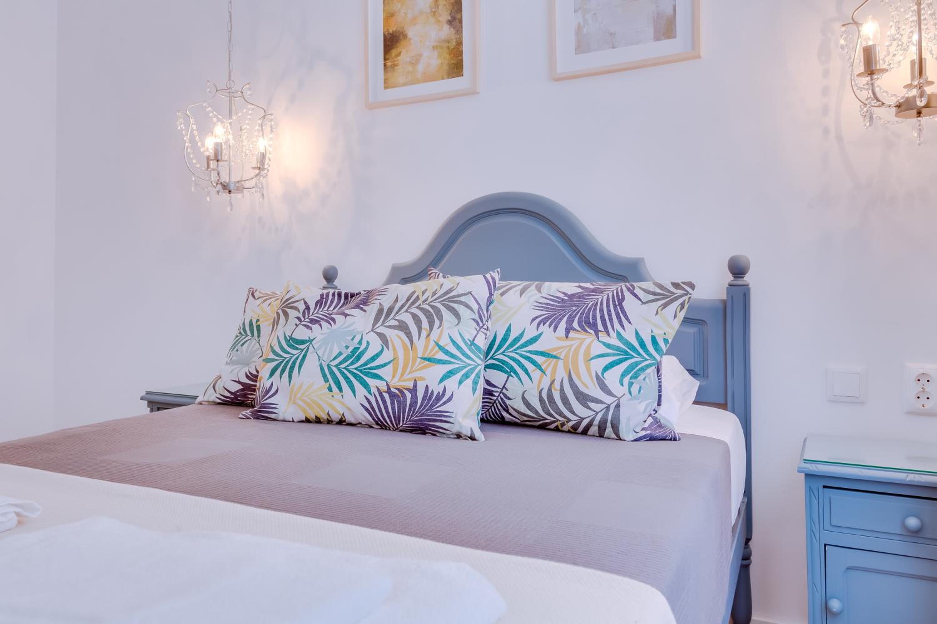 Standard Suite - Photo 1