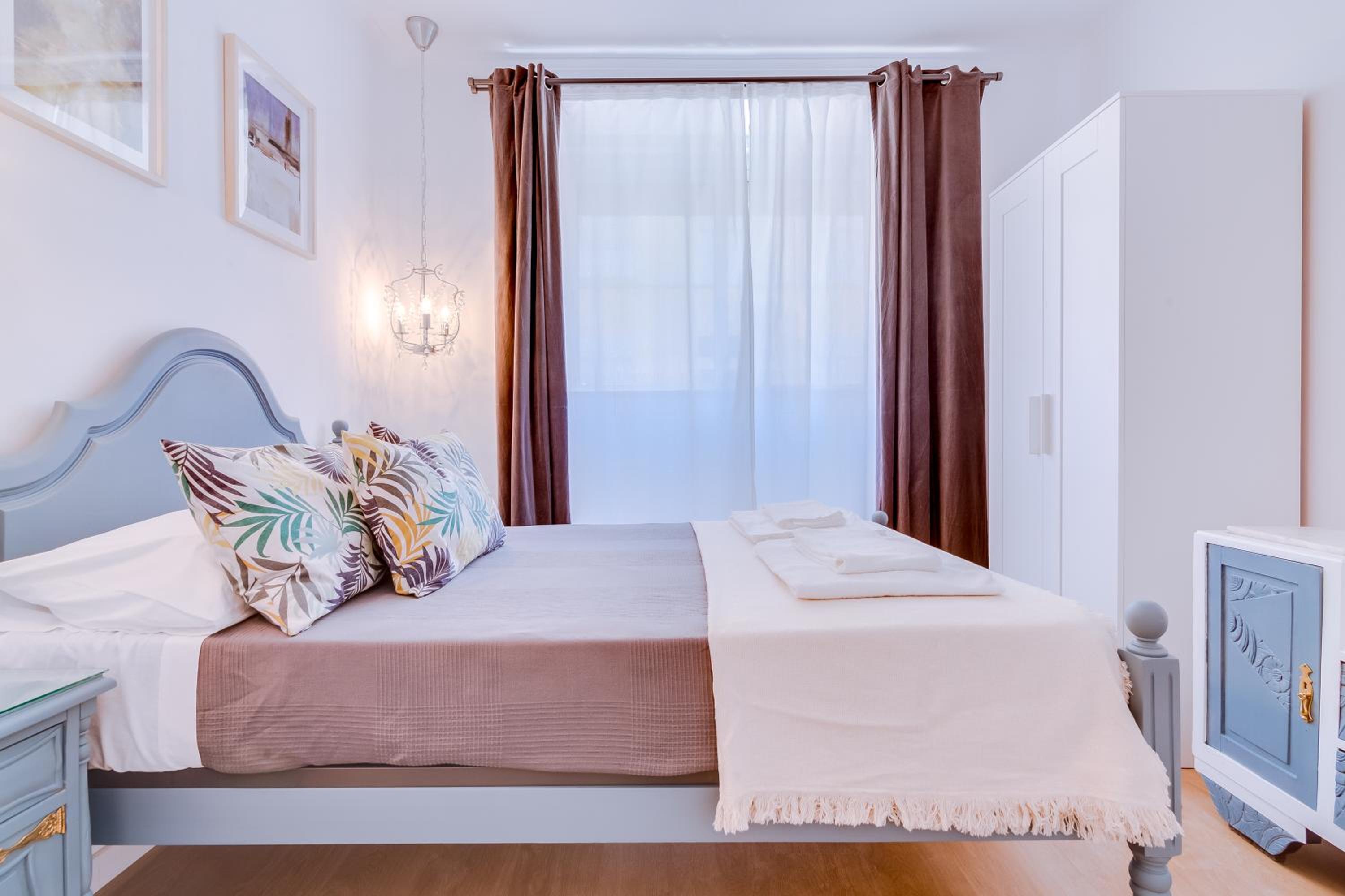 Standard Suite - Photo 8