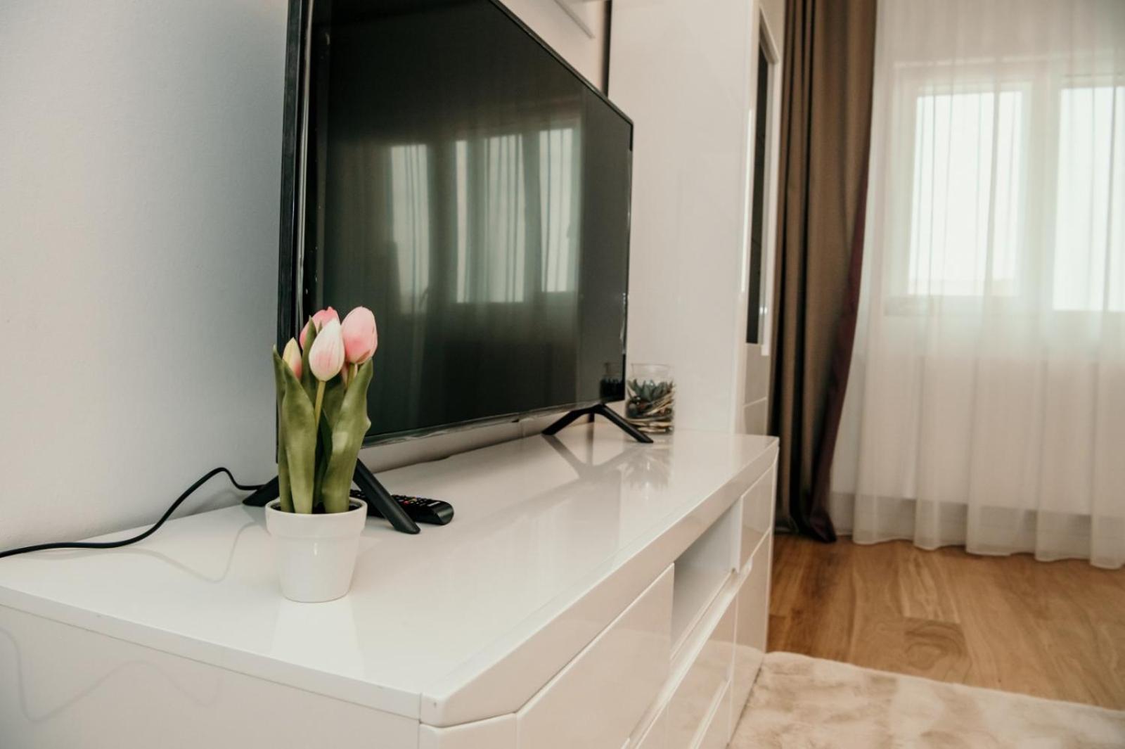 One-Bedroom Apartment - Photo 18
