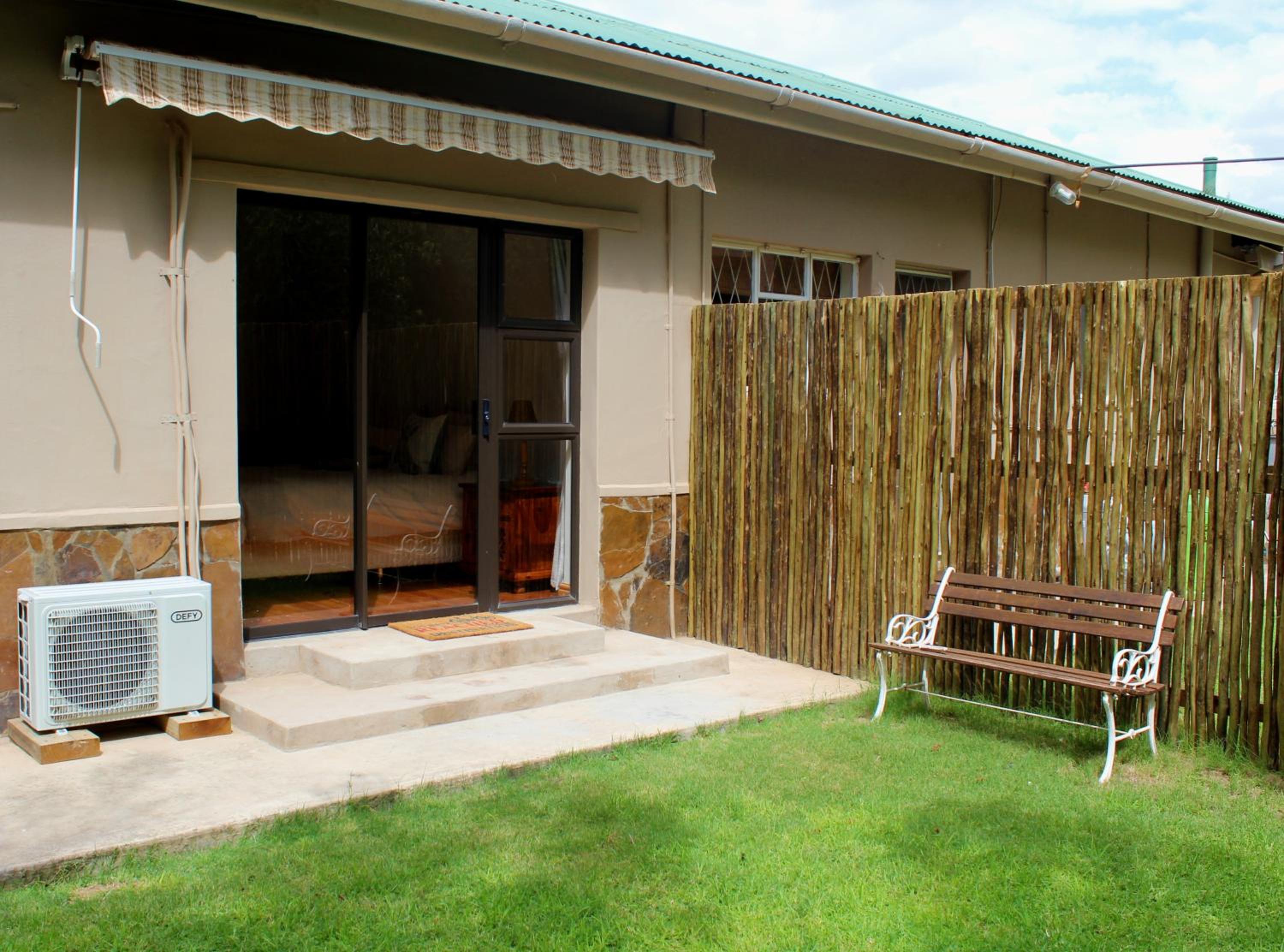 Twin/Double Room - Photo 2