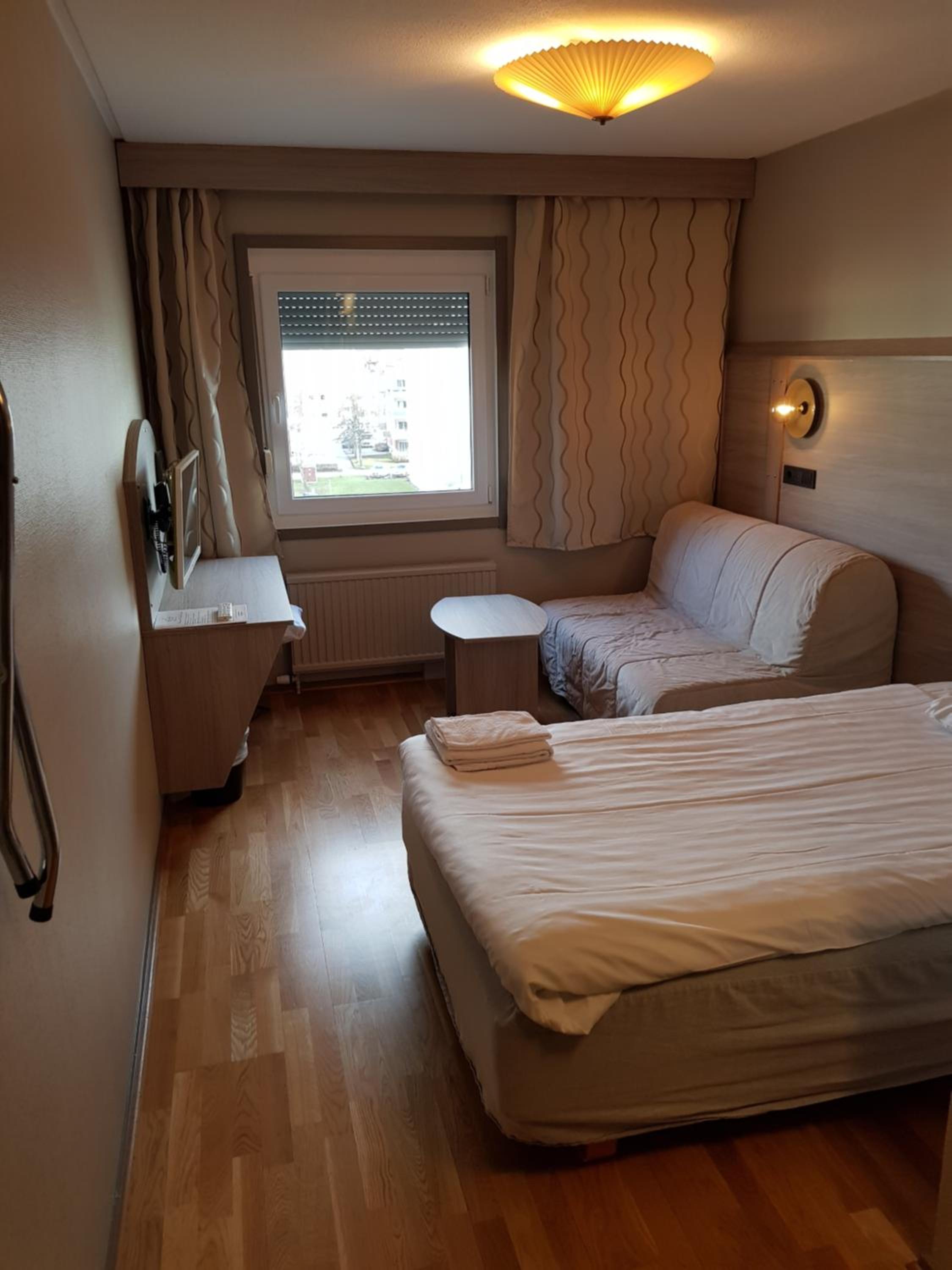 Single Room photo 2