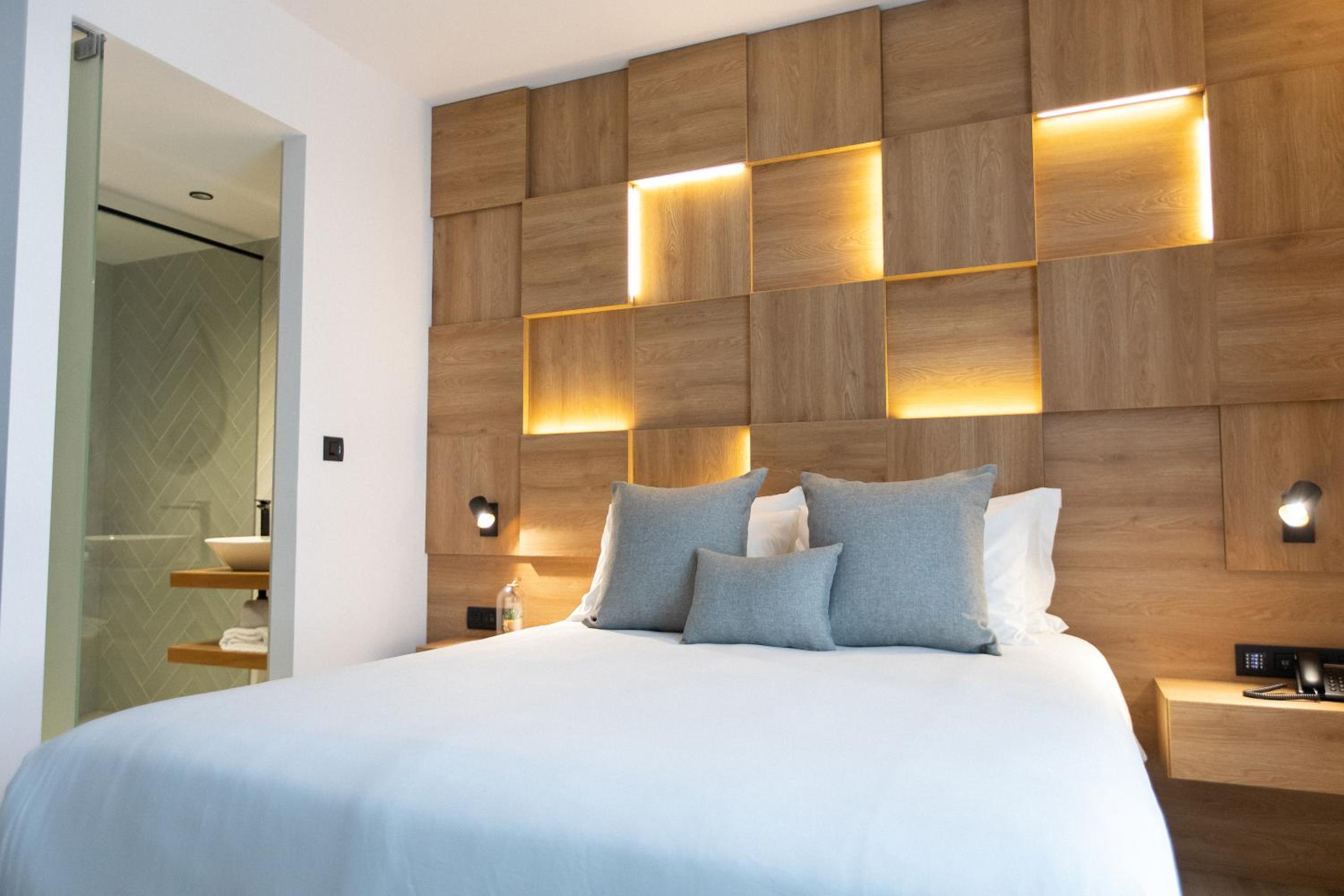 Standard Room - Photo 12