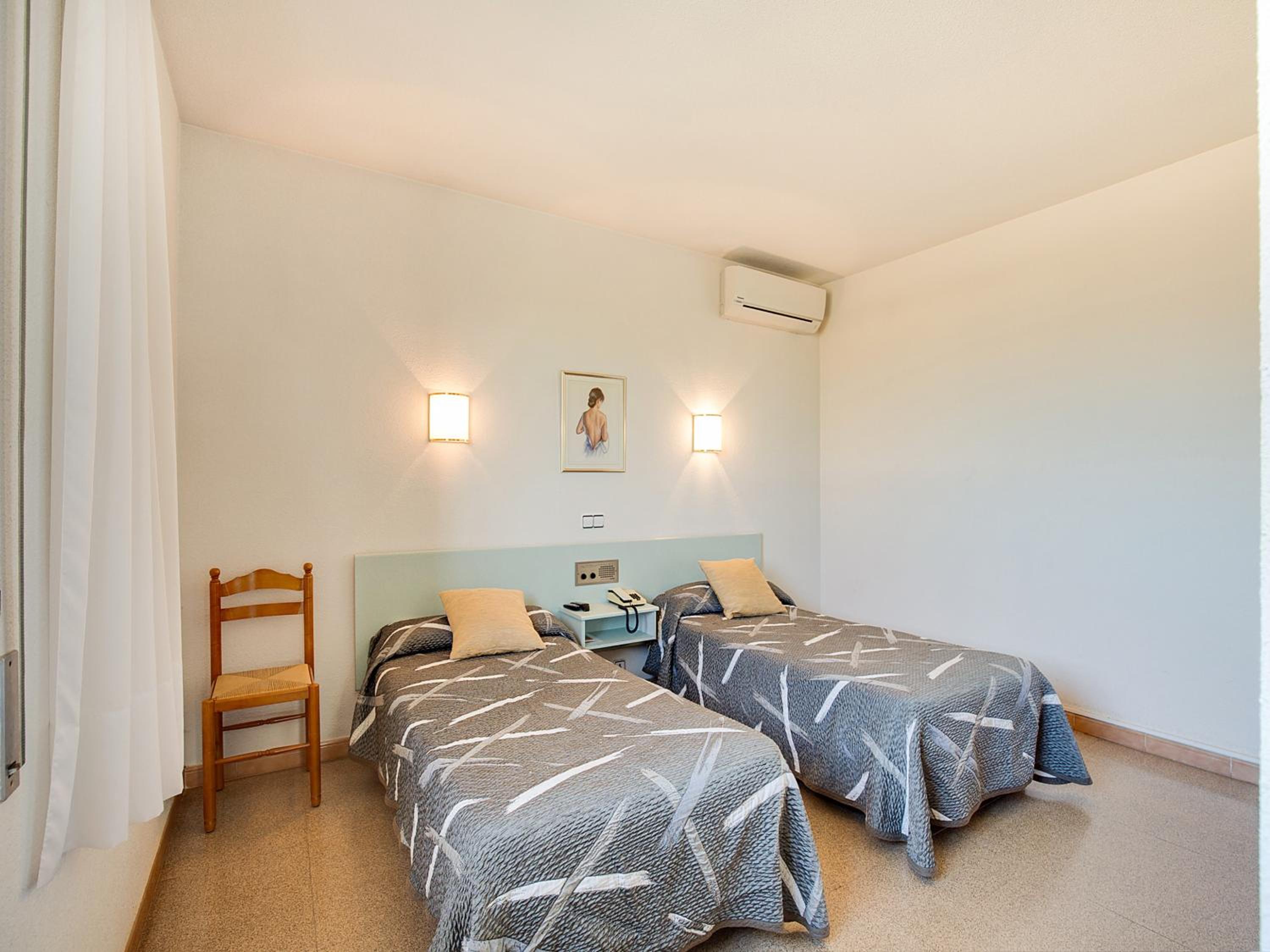 Double Room - Photo 6