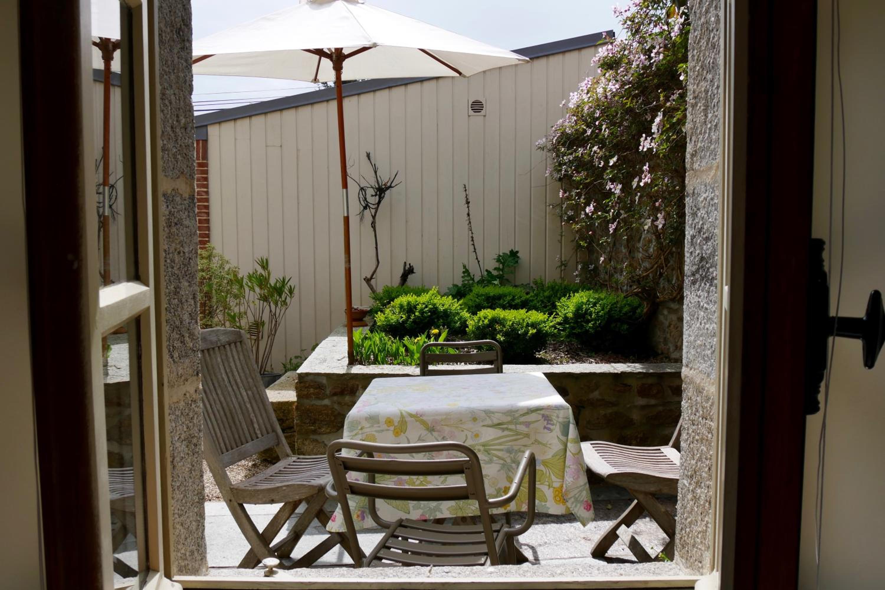 Double or Twin Room with Terrace photo 2