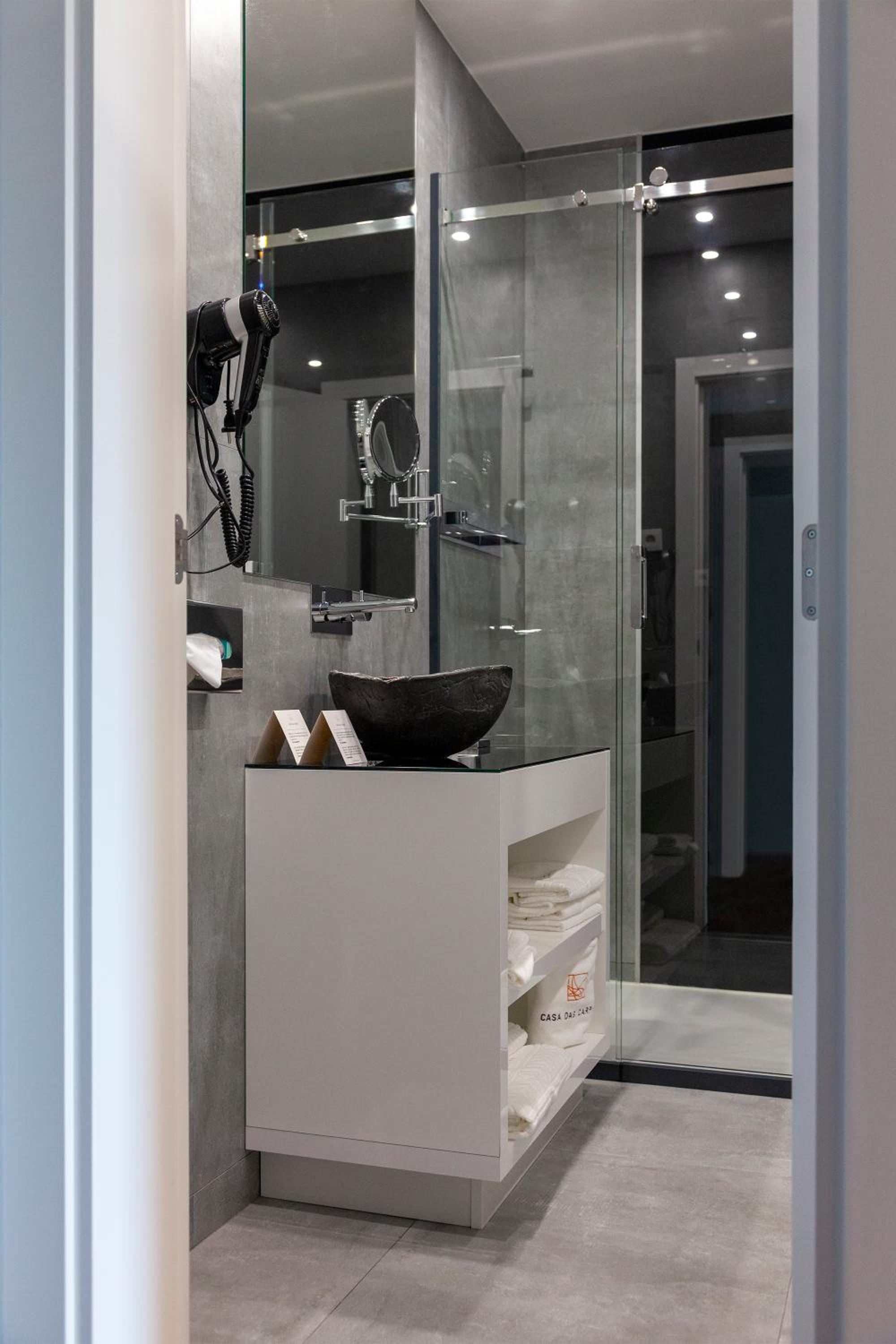 Twin Room - Photo 8