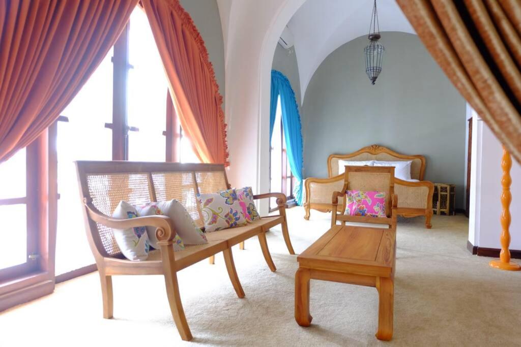 One-Bedroom Apartment - Photo 4