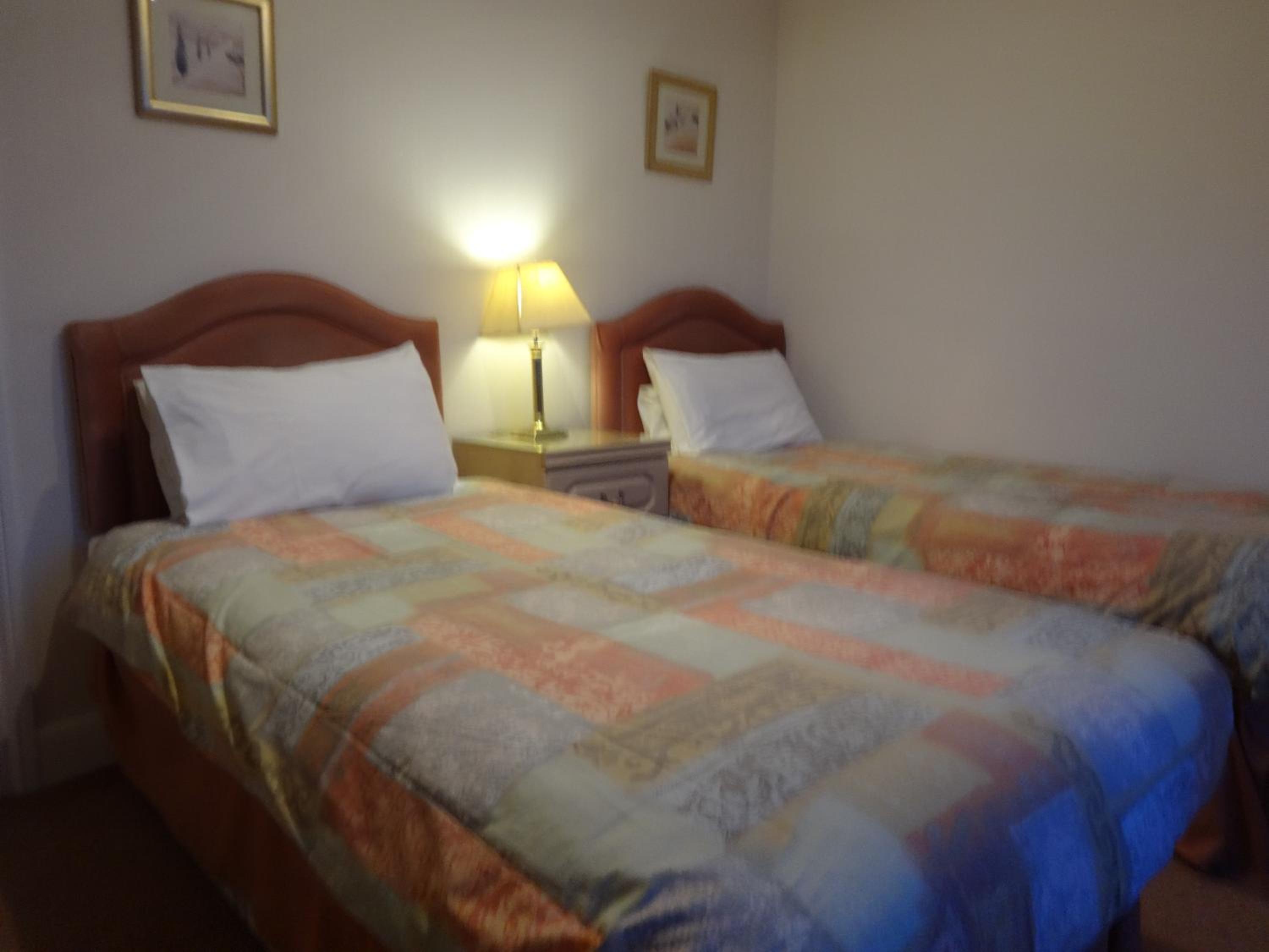 Twin Room with Private External Bathroom photo 1