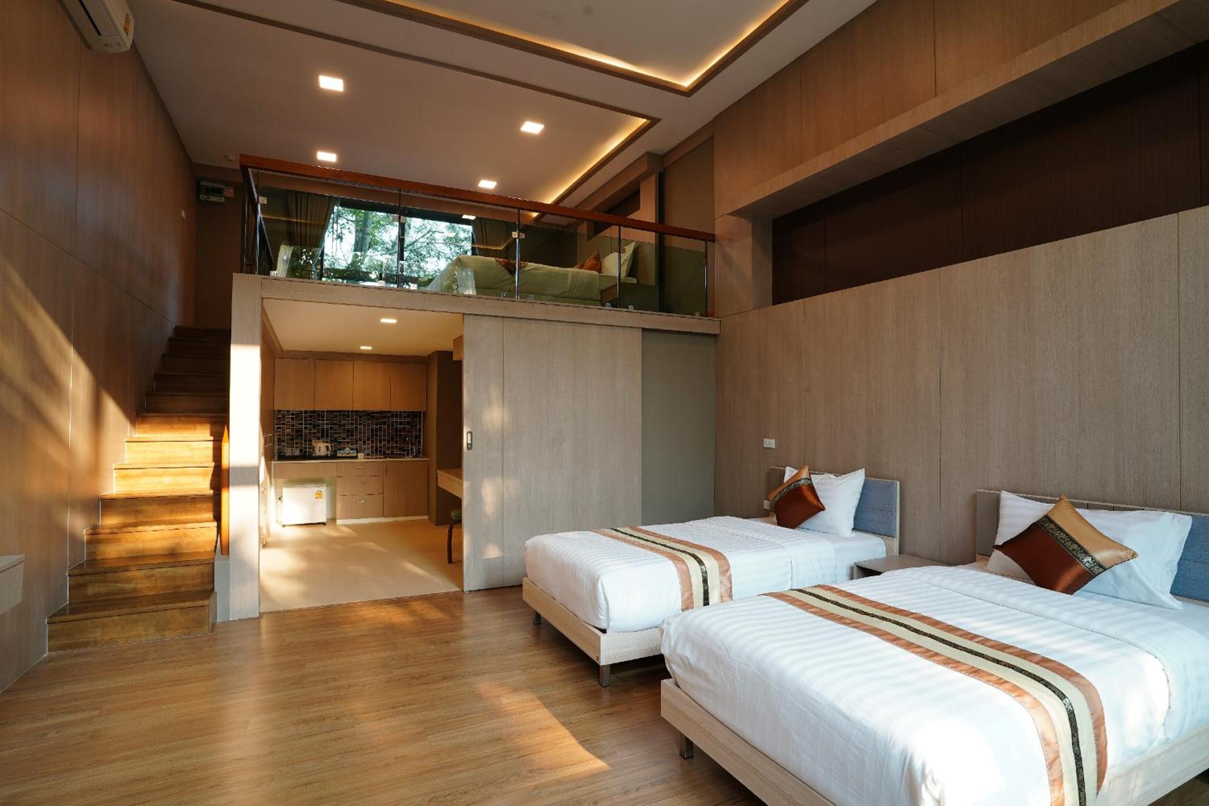 Family Room - Photo 14