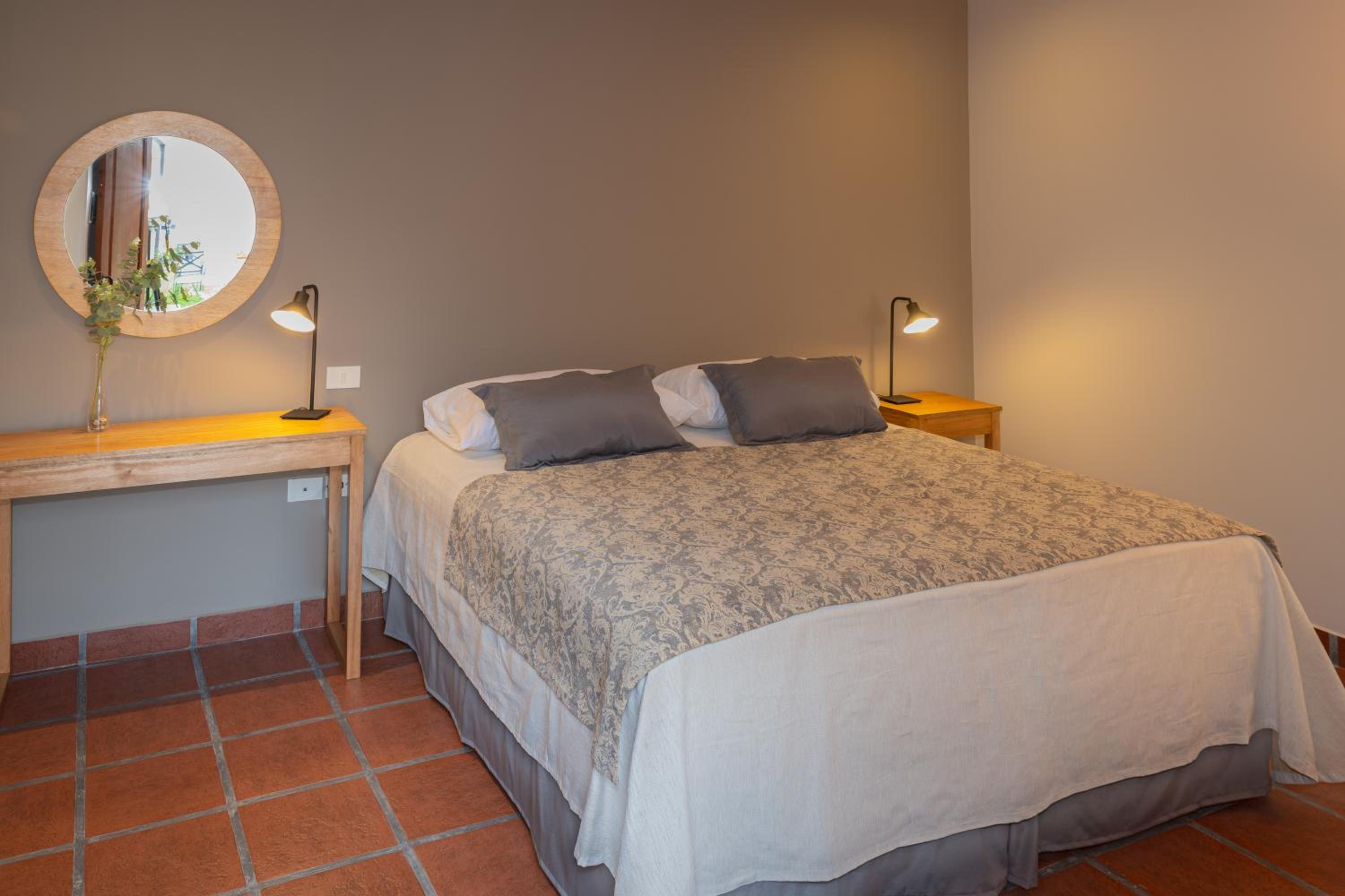 Double Room with Pool View photo 3